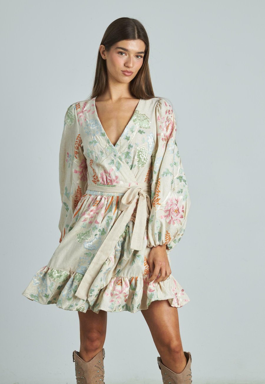 Платье Alma en Pena Day dress, Multicolor/Multi-Coloured
Платье Alma en Pena Day dress, Multicolor/Multi-Coloured