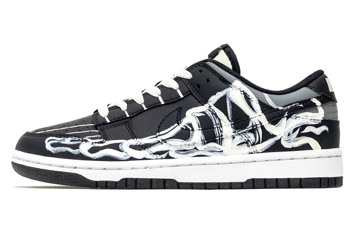 Nike Кроссовки для скейтбординга Dunk Crazy Innovation, Black Toe Low top мужские черно-белые
Nike Кроссовки для скейтбординга Dunk Crazy Innovation, Black Toe Low top мужские черно-белые