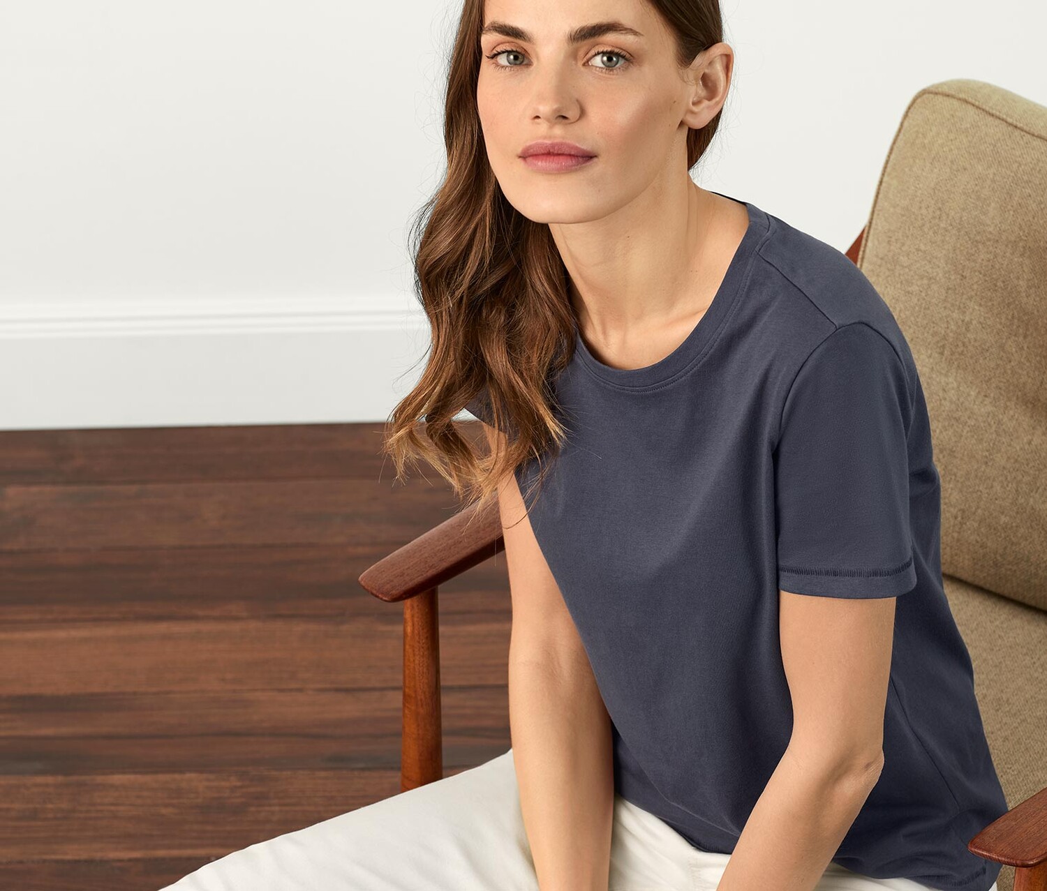 Базовая футболка дымчато-синего цвета Tchibo, дымчатый синий
Базовая футболка дымчато-синего цвета Tchibo, дымчатый синий