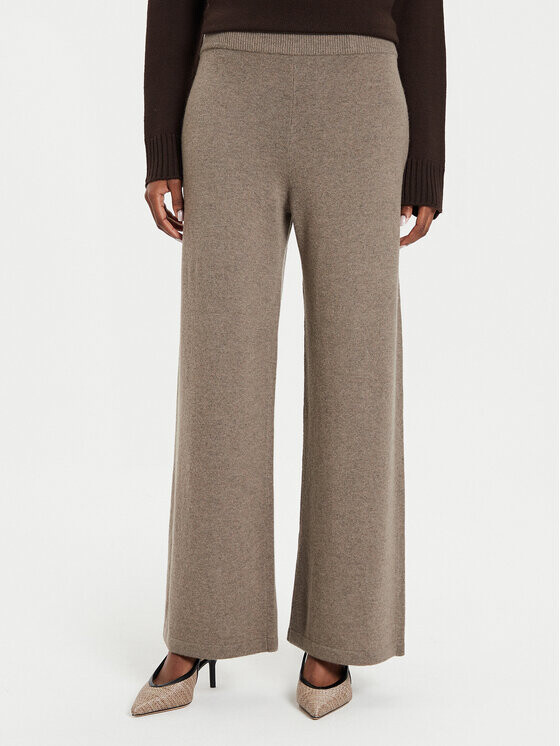 Тканевые брюки стандартного кроя Weekend Max Mara, бежевый
Тканевые брюки стандартного кроя Weekend Max Mara, бежевый