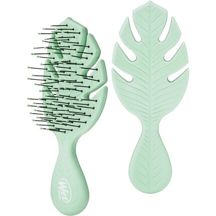 Расческа Go Green Mini Detangler с ультрамягкой щетиной Intelliflex — зеленая, Wet Brush 
Расческа Go Green Mini Detangler с ультрамягкой щетиной Intelliflex — зеленая, Wet Brush