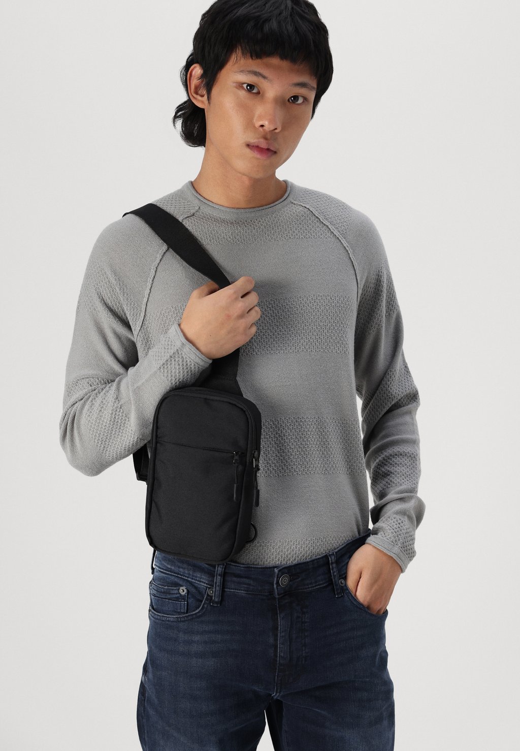 Джинсы облегающего кроя ONSLOOM SLIM Only & Sons, темно-синий деним
Джинсы облегающего кроя ONSLOOM SLIM Only & Sons, темно-синий деним