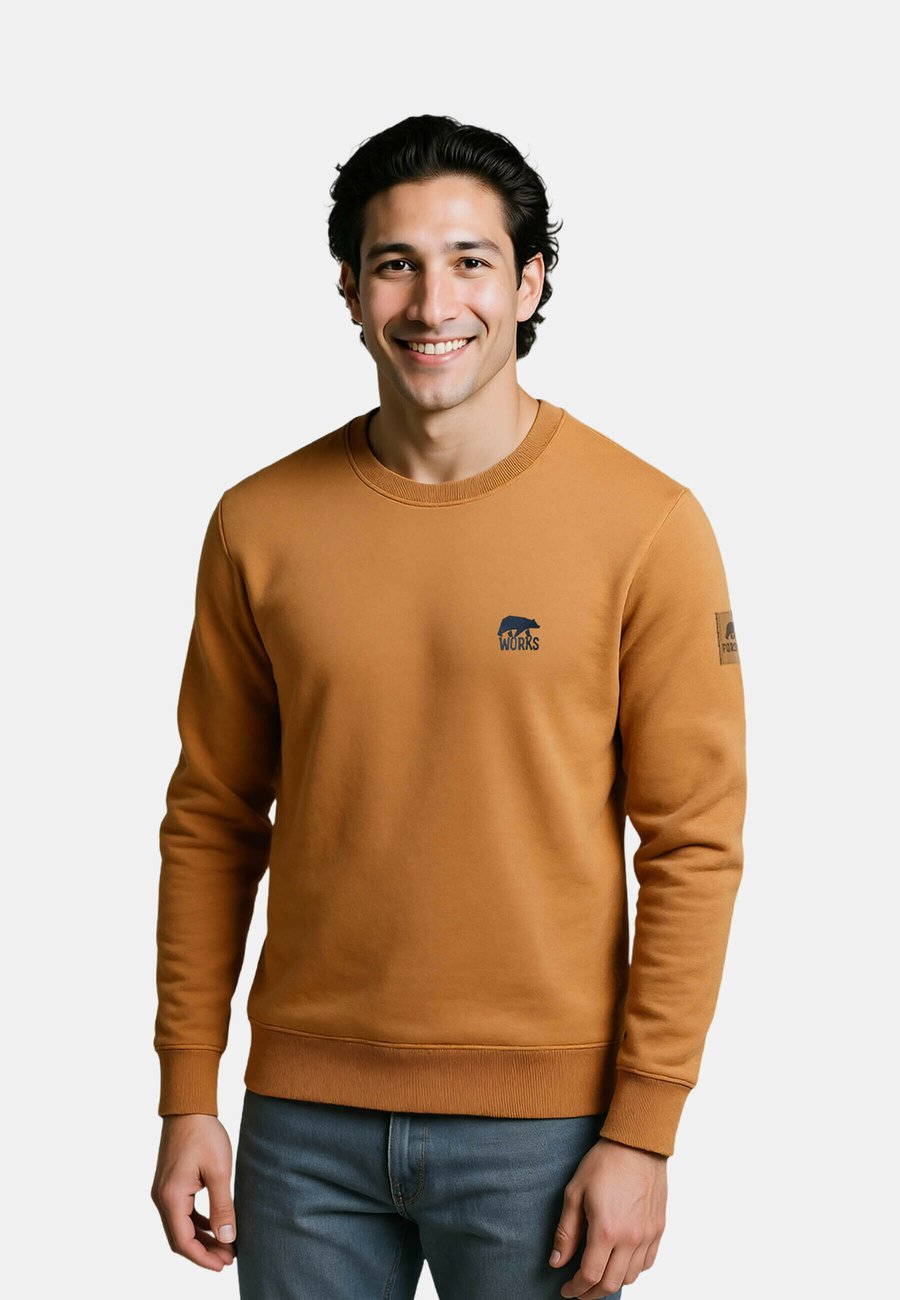 Толстовка FORSBERG MIT ELASTISCHEN EINSÄTZEN, Braun/Brown
Толстовка FORSBERG MIT ELASTISCHEN EINSÄTZEN, Braun/Brown