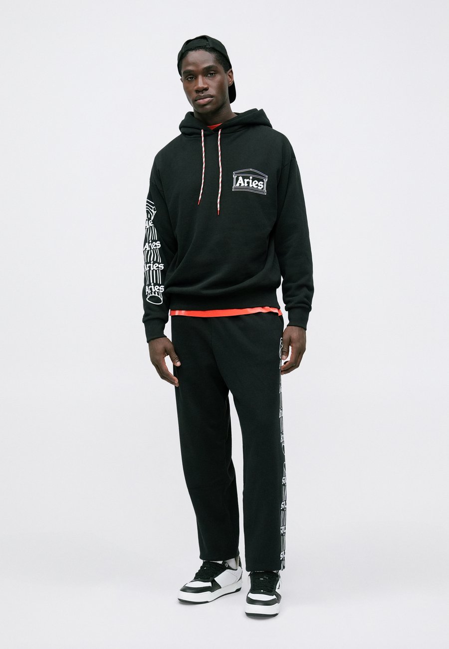 Толстовка Aries COLUMN HOODIE UNISEX, Black
Толстовка Aries COLUMN HOODIE UNISEX, Black