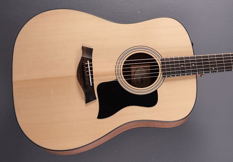 110Э Taylor 110E
110Э Taylor 110E