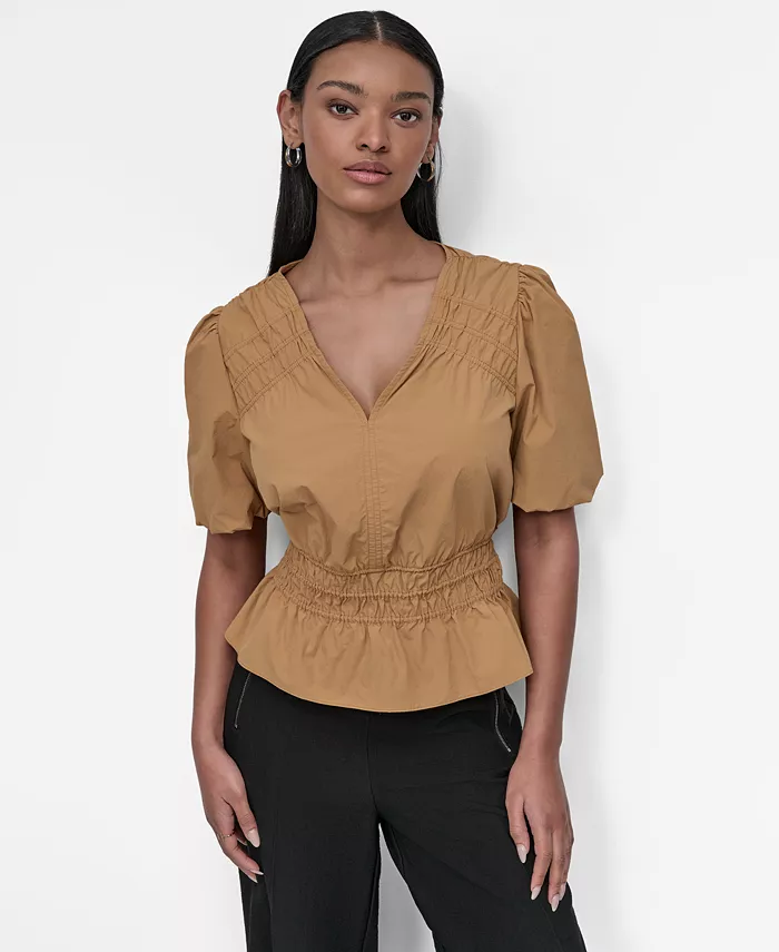 Женский топ с V-образным вырезом, пышными рукавами и баской DKNY, коричневый
Женский топ с V-образным вырезом, пышными рукавами и баской DKNY, коричневый