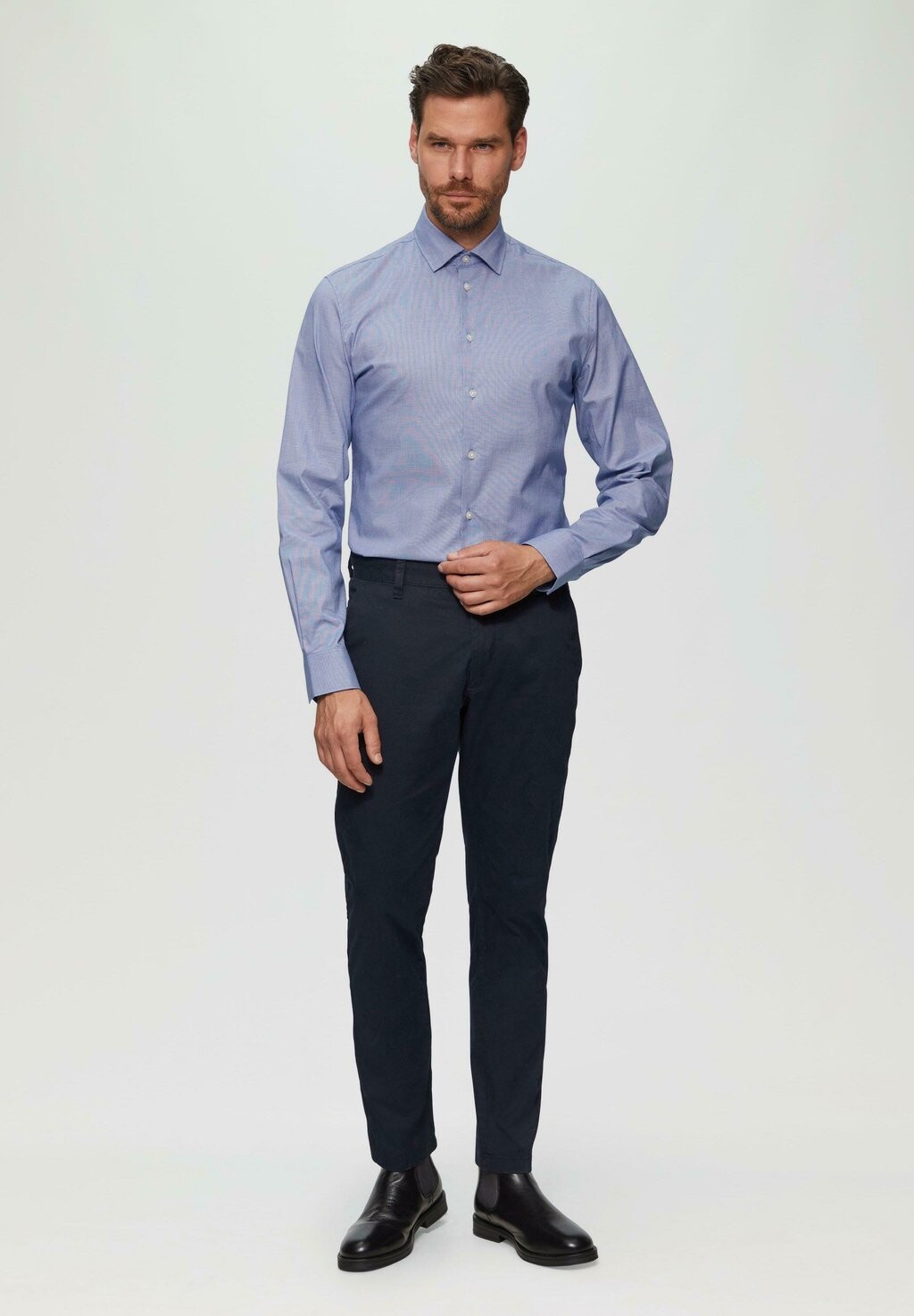 Официальная рубашка s.Oliver BLACK LABEL, темно-синий
Официальная рубашка s.Oliver BLACK LABEL, темно-синий