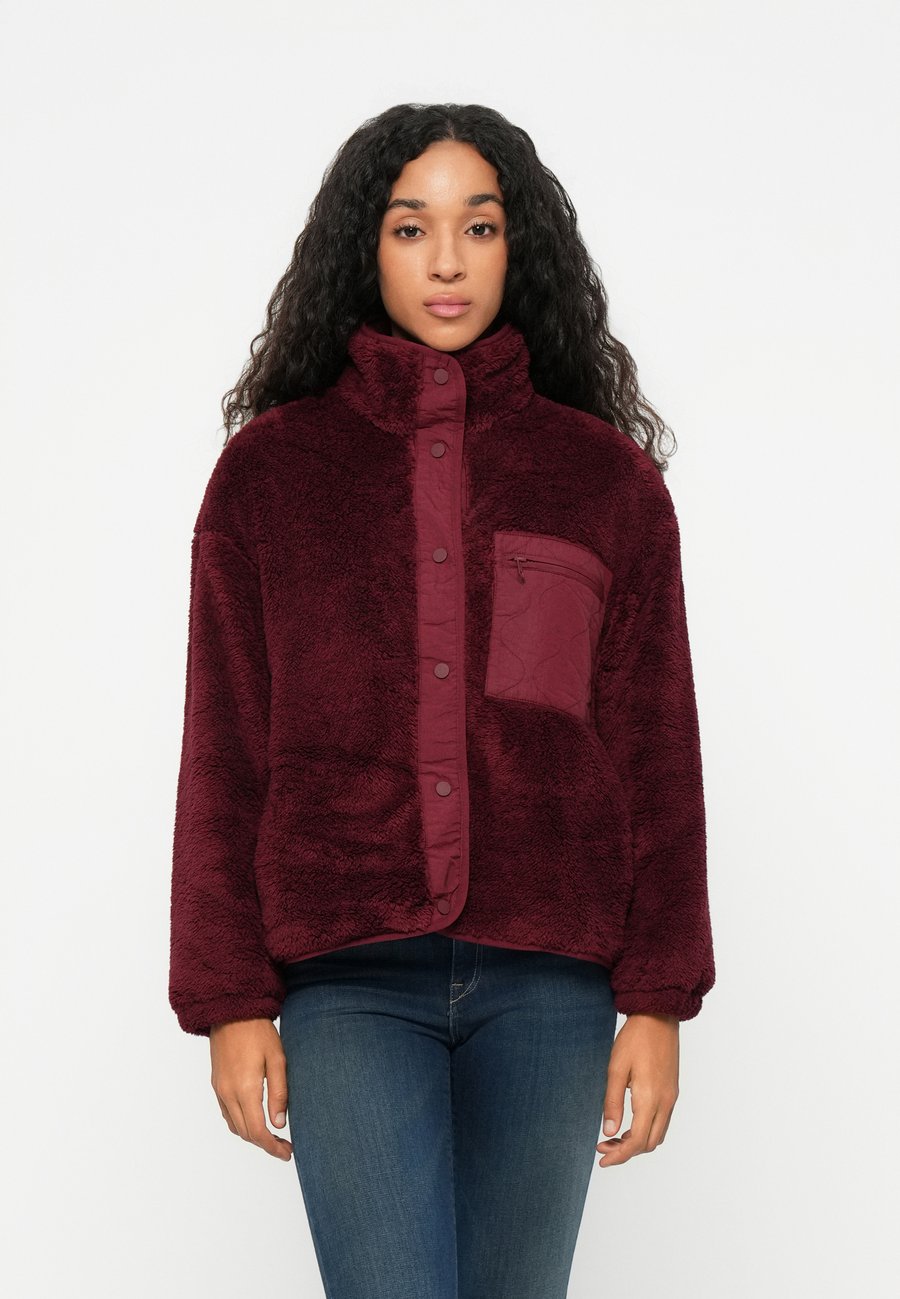 Флисовая куртка ONLY ONLCONTACT LIFE, Cabernet/Dark Red
Флисовая куртка ONLY ONLCONTACT LIFE, Cabernet/Dark Red