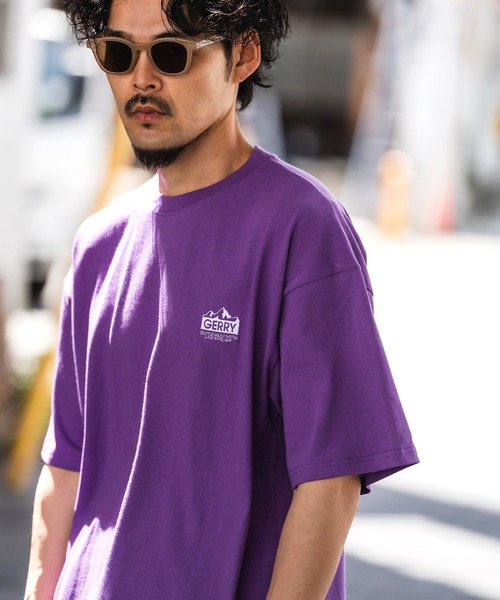 Футболка с коротким рукавом, принтом на спине и вышивкой GERRY, фиолетовый
Футболка с коротким рукавом, принтом на спине и вышивкой GERRY, фиолетовый