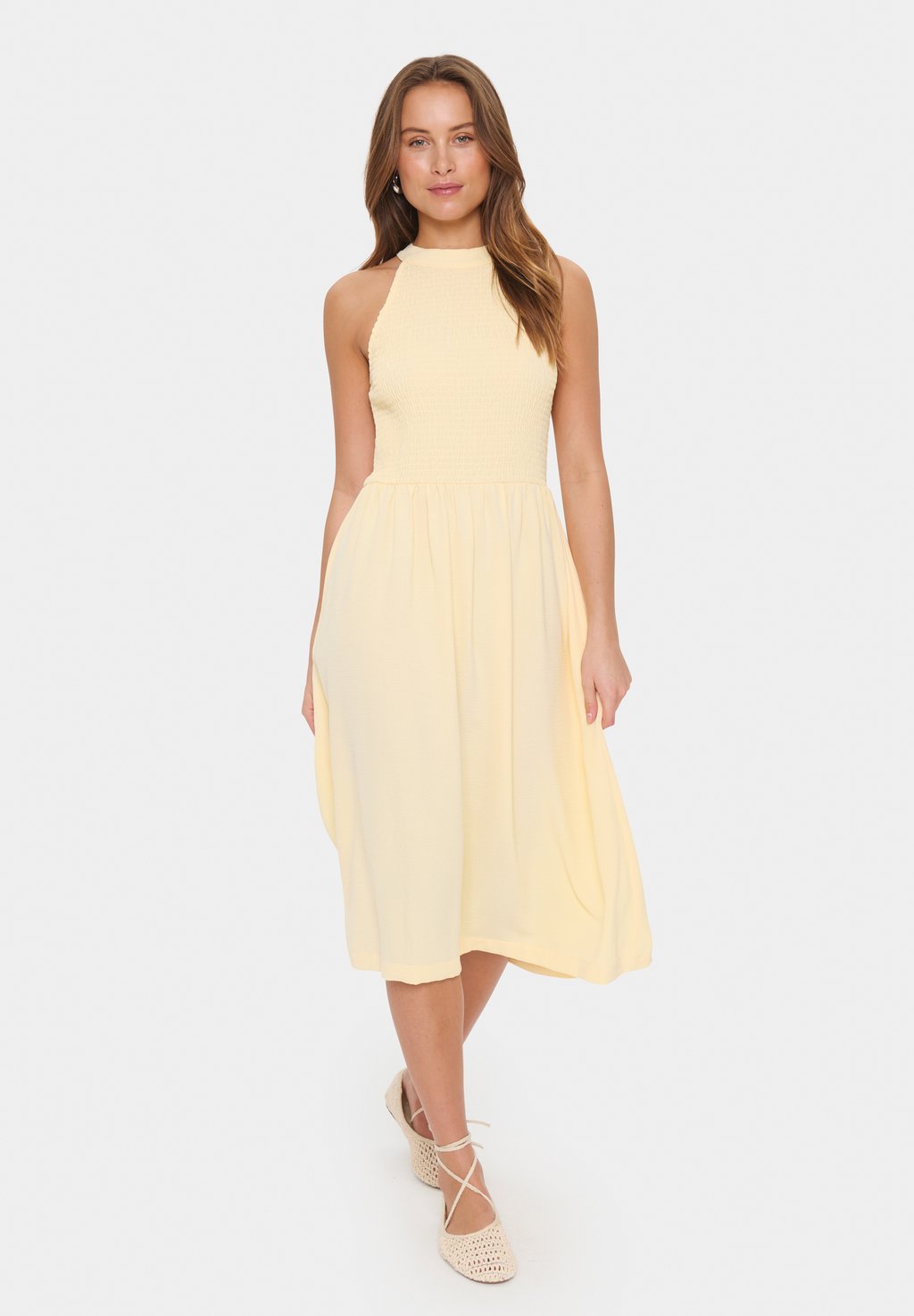 Повседневное платье KEISHASZ Saint Tropez, бежевый
Повседневное платье KEISHASZ Saint Tropez, бежевый