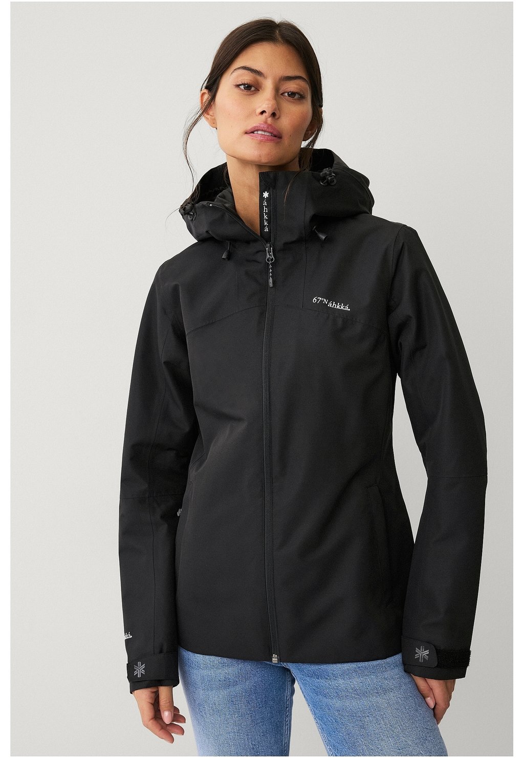 Легкая куртка SHELL W Áhkká, черный
Легкая куртка SHELL W Áhkká, черный