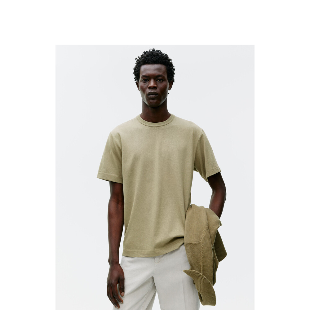 Футболка мужская Arket с короткими рукавами и круглым вырезом, хаки / зеленый
Футболка мужская Arket с короткими рукавами и круглым вырезом, хаки / зеленый