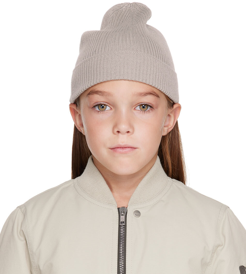 Детская вязаная шапка Off-White в рубчик Rick Owens
Детская вязаная шапка Off-White в рубчик Rick Owens