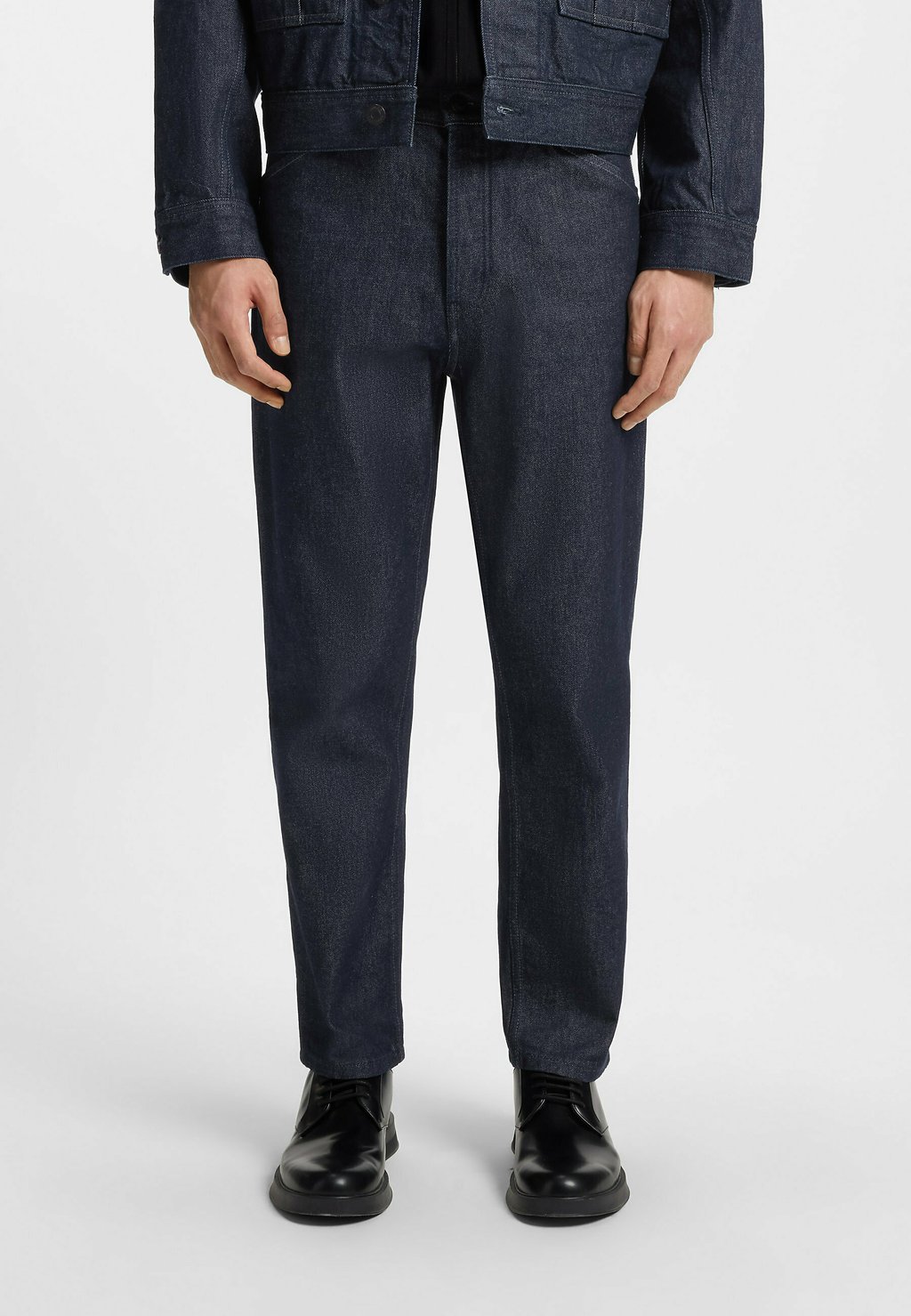 Джинсы прямого кроя HUGO, темно-синий
Джинсы прямого кроя HUGO, темно-синий