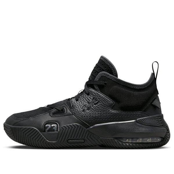 Кроссовки остаются верными 2 Air Jordan, черный
Кроссовки остаются верными 2 Air Jordan, черный