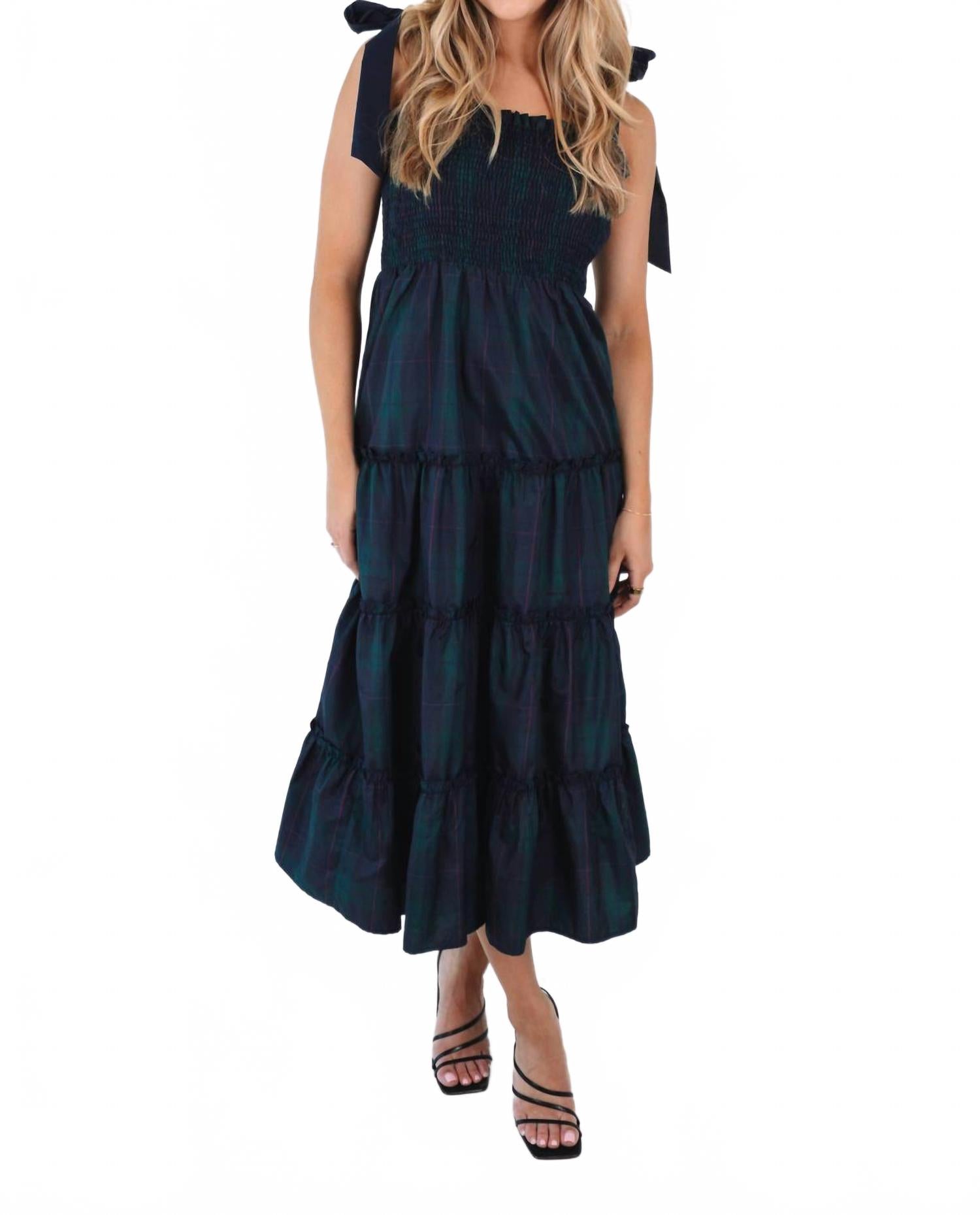 Платье миди Katrina с поясом в горох, цвет navy J.marie
Платье миди Katrina с поясом в горох, цвет navy J.marie