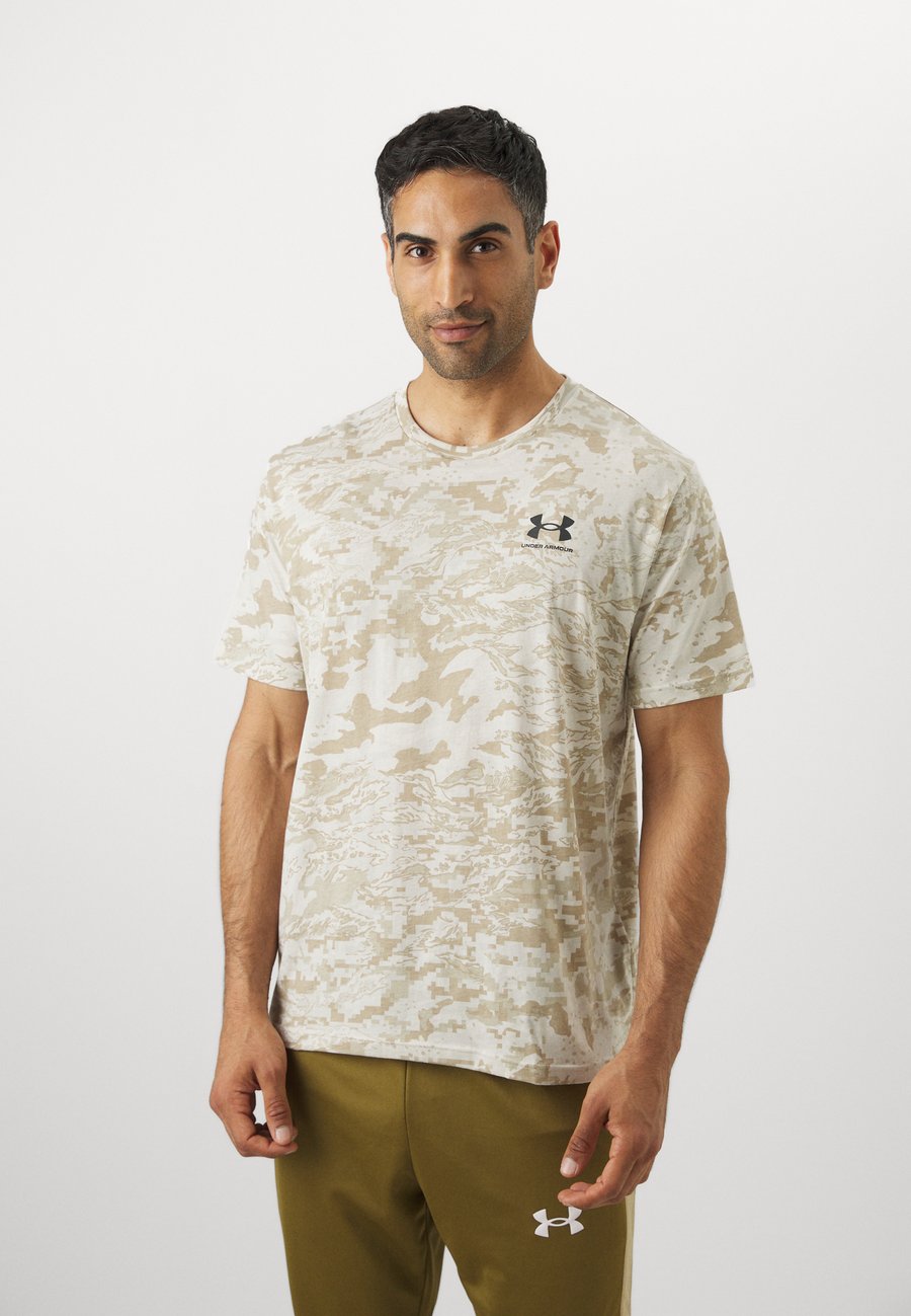 Футболка Under Armour ABC CAMO, Stone/Beige, Бежевый, Футболка Under Armour ABC CAMO, Stone/Beige
Футболка Under Armour ABC CAMO, Stone/Beige, Бежевый, Футболка Under Armour ABC CAMO, Stone/Beige