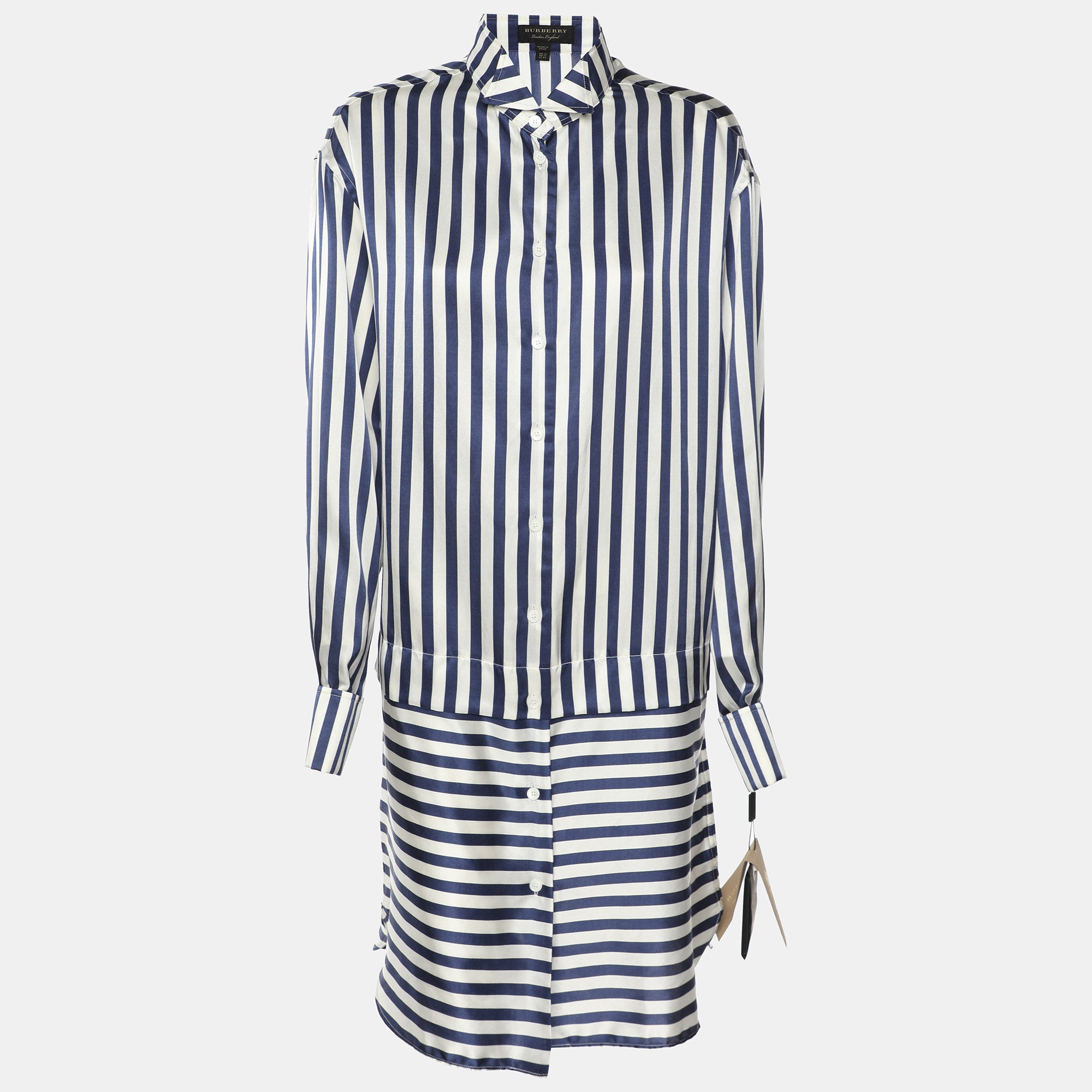 Топ Burberry в сине-белую полоску из смесовой шелковой ткани
Топ Burberry в сине-белую полоску из смесовой шелковой ткани