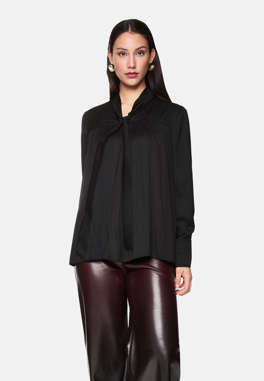 Блуза Marc Cain Blouse, Black
Блуза Marc Cain Blouse, Black