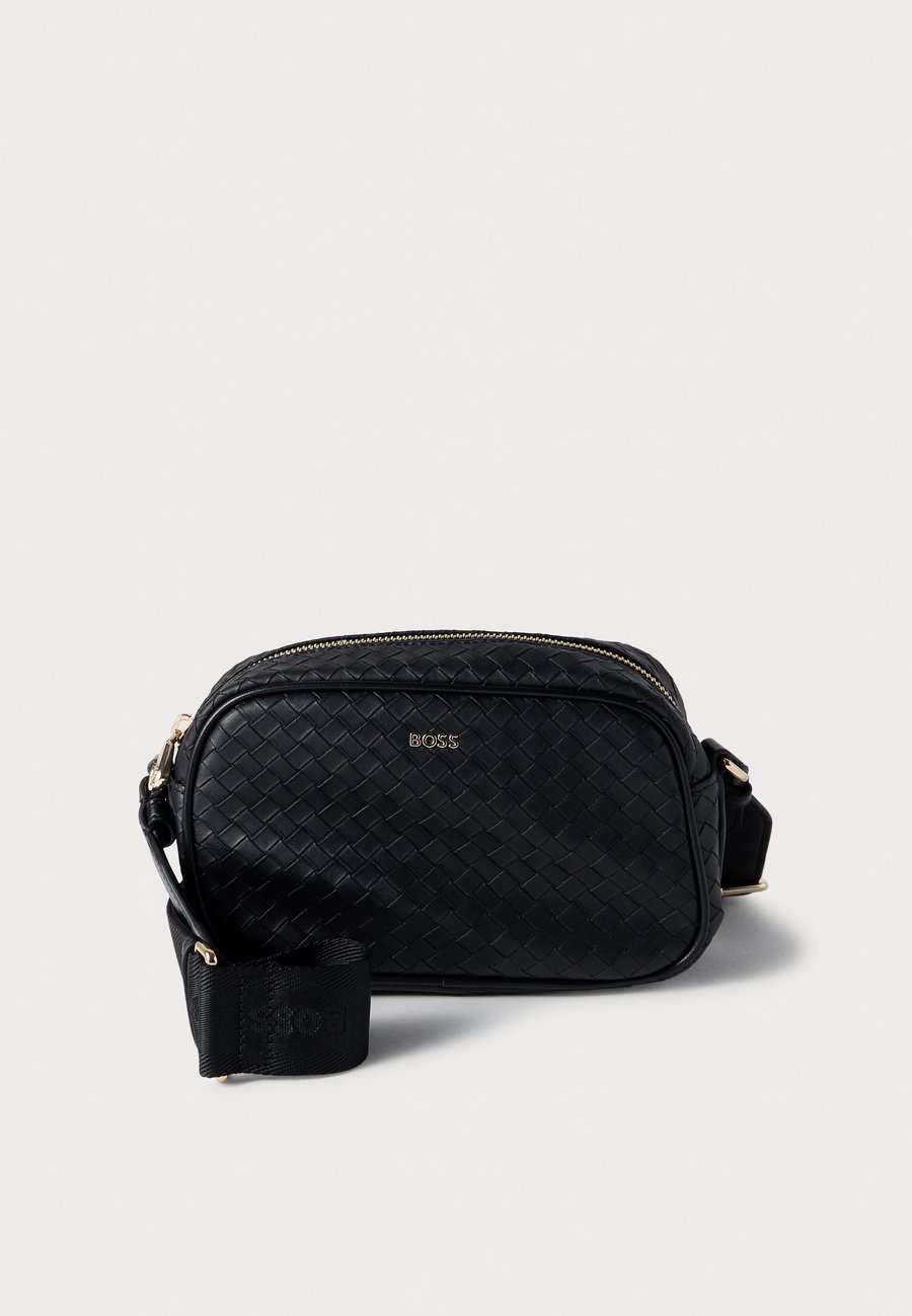 Сумка кросс-боди BOSS SANDY CROSS BODY, Black
Сумка кросс-боди BOSS SANDY CROSS BODY, Black