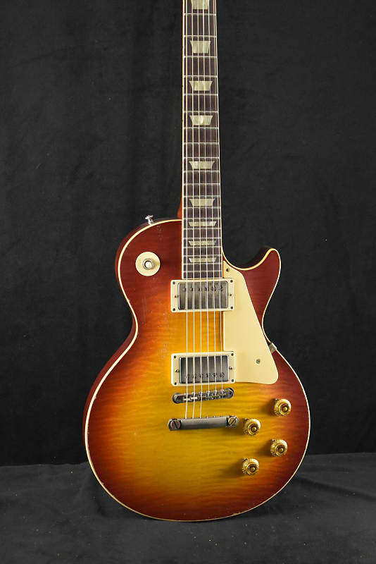Gibson Murphy Lab '59 Les Paul Standard Tomato Soup Burst Тяжелая выдержка Fuller's Exclusive Murphy Lab '59 Les Paul Standard Tomato Soup Burst Heavy Aged...
Gibson Murphy Lab '59 Les Paul Standard Tomato Soup Burst Тяжелая выдержка Fuller's Exclusive Murphy Lab '59 Les Paul Standard Tomato Soup Burst Heavy Aged...