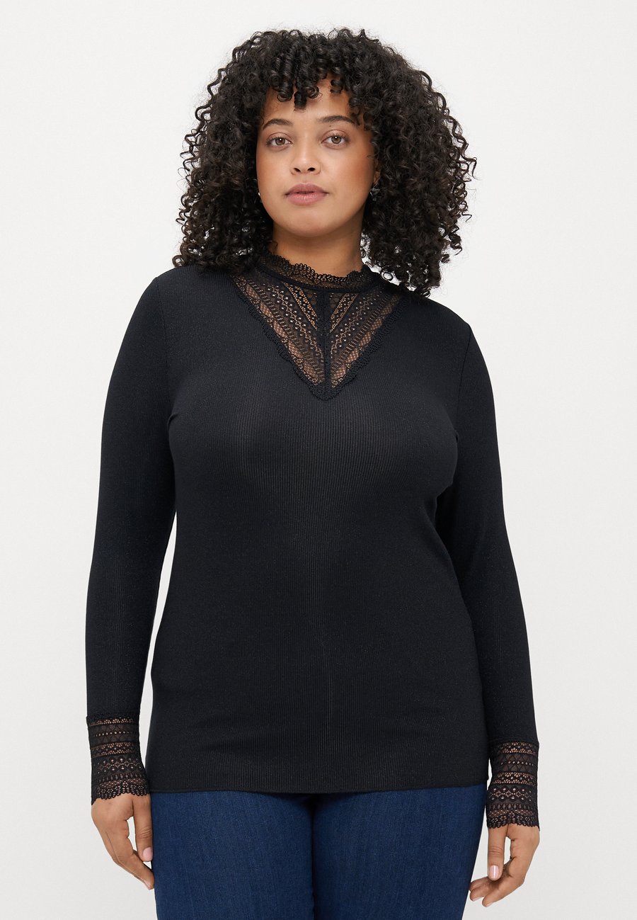 Топ ONLY Carmakoma CARTILDE GLITTER HIGHNECK , Black /Black
Топ ONLY Carmakoma CARTILDE GLITTER HIGHNECK , Black /Black