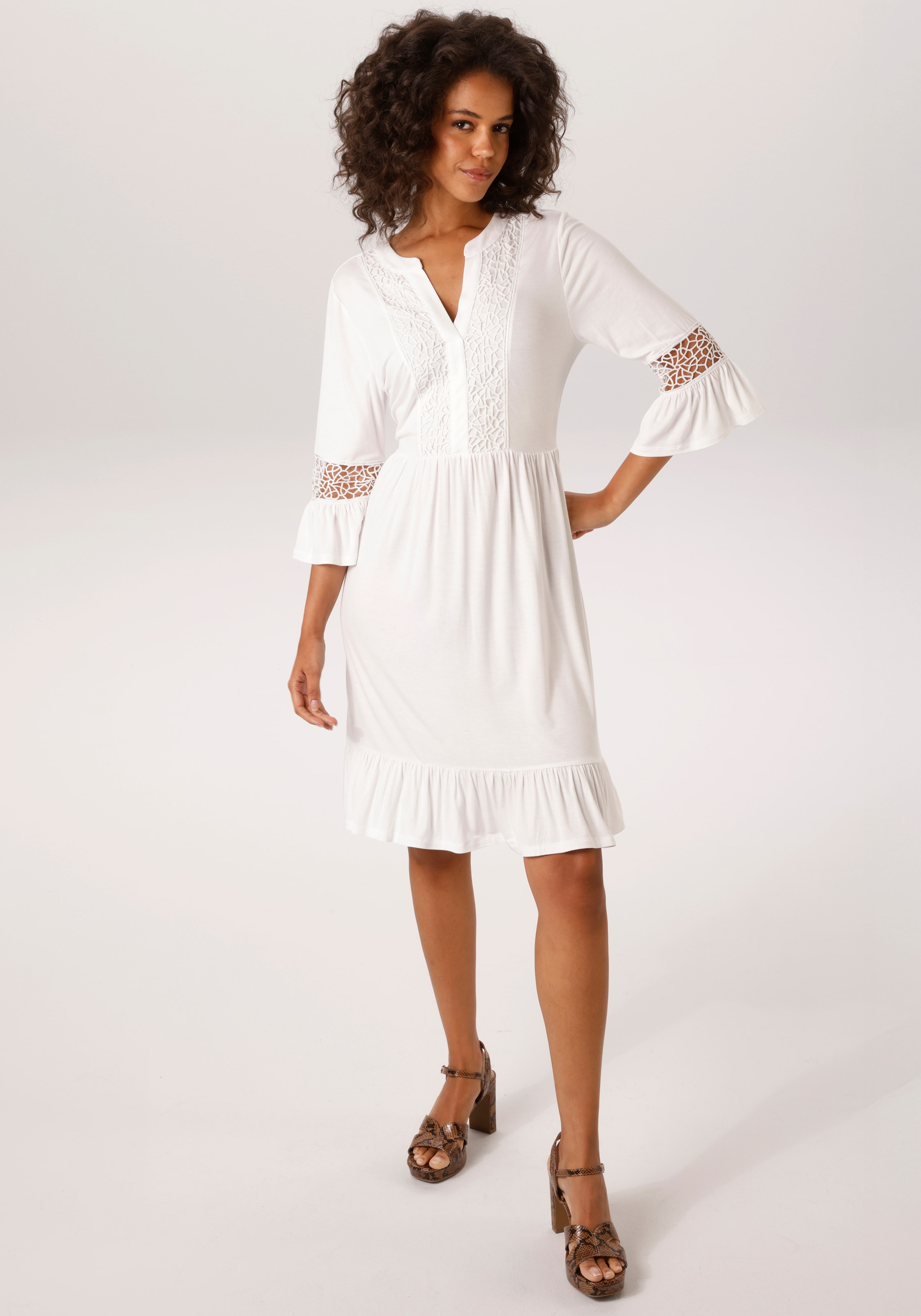 Aniston CASUAL Платье в белом цвете
Aniston CASUAL Платье в белом цвете