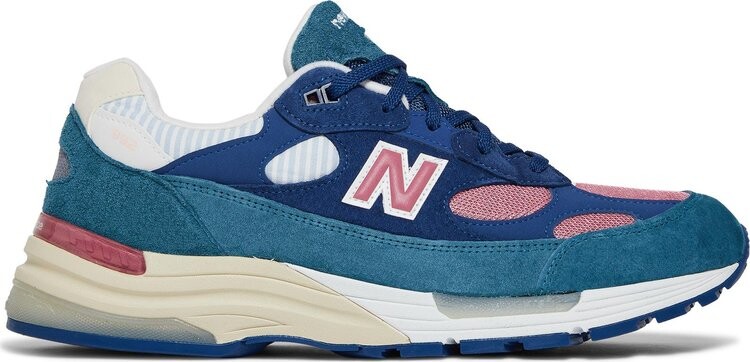 Кроссовки New Balance 992 Made in USA 'Tropical', синий
Кроссовки New Balance 992 Made in USA 'Tropical', синий
