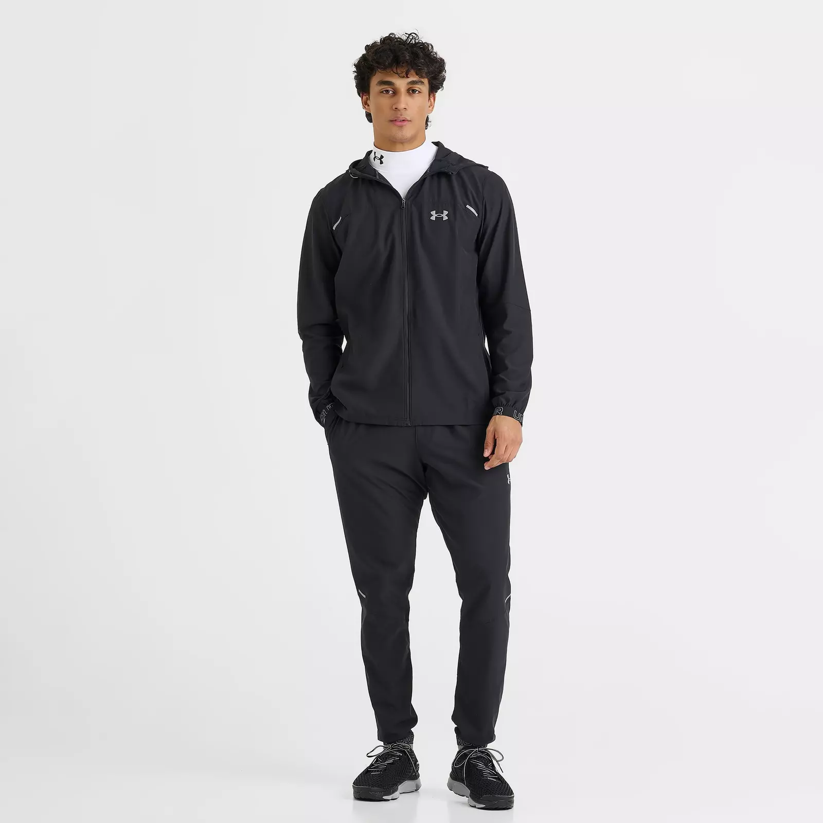 Куртка Men's Under Armour Vanish Reflective Woven Utility, черный
Куртка Men's Under Armour Vanish Reflective Woven Utility, черный