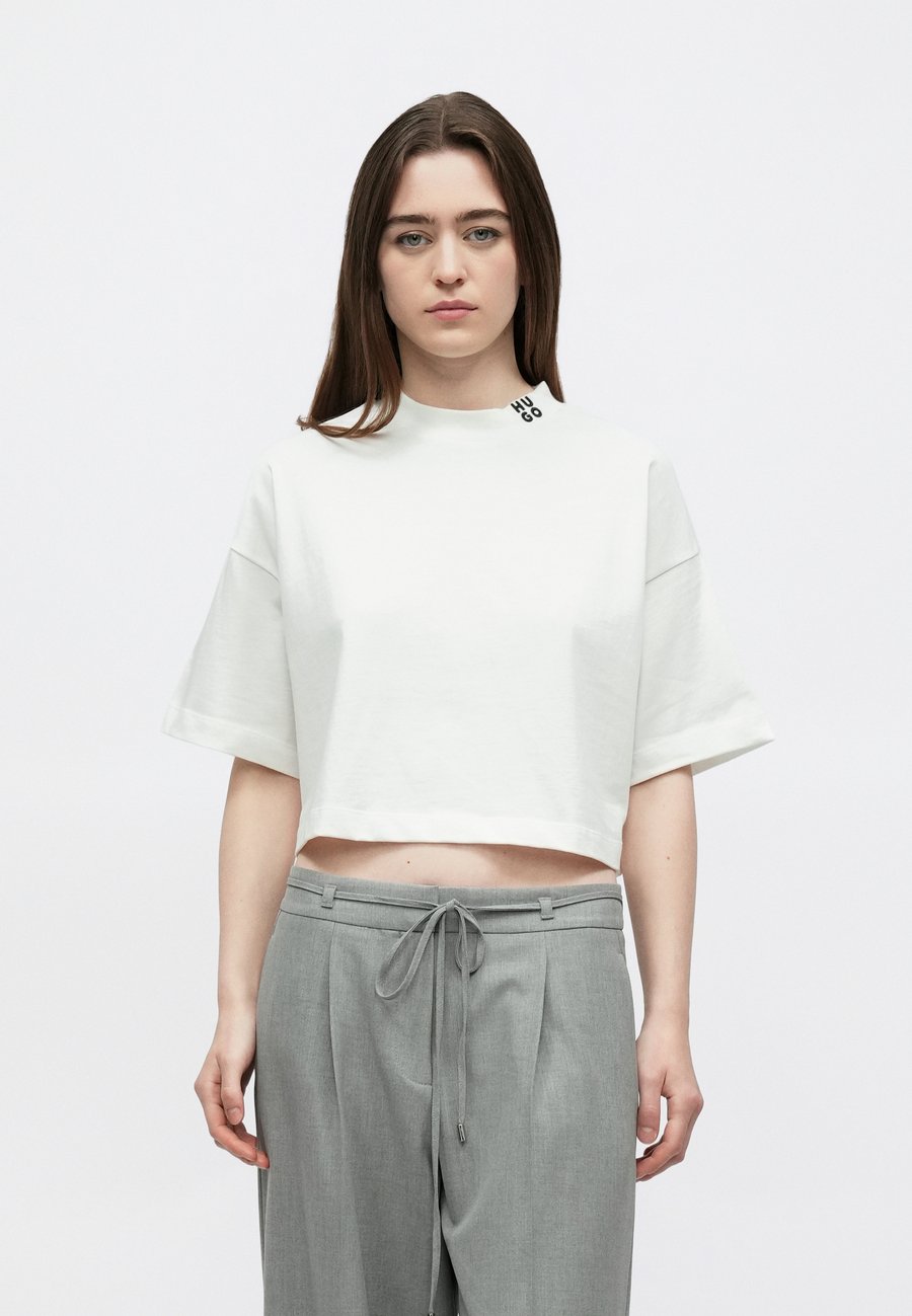 Футболка HUGO DAMELODY, White, Белый, Футболка HUGO DAMELODY, White
Футболка HUGO DAMELODY, White, Белый, Футболка HUGO DAMELODY, White