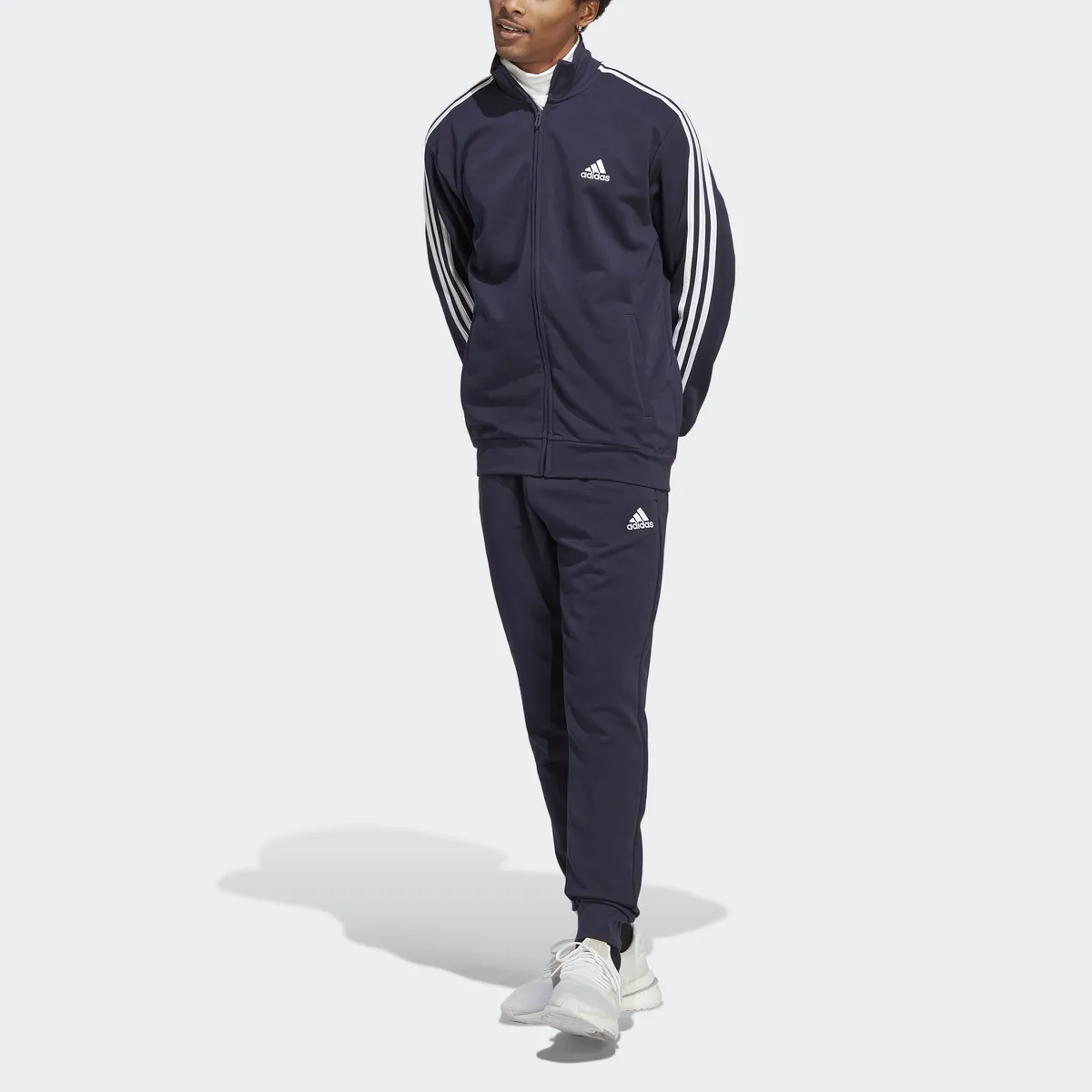 Спортивный костюм Adidas Sportswear "BASIC 3-STRIPES FRENCH TERRY" (2 шт.), цвет Legend Ink
Спортивный костюм Adidas Sportswear "BASIC 3-STRIPES FRENCH TERRY" (2 шт.), цвет Legend Ink