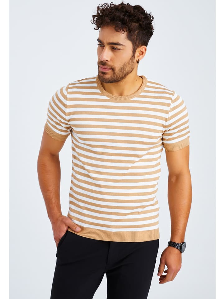 Футболка Leif Nelson Herren T-Shirt Feinstrick Rundhals LN-7575, цвет KAFFEEFARBEN-ECRU
Футболка Leif Nelson Herren T-Shirt Feinstrick Rundhals LN-7575, цвет KAFFEEFARBEN-ECRU