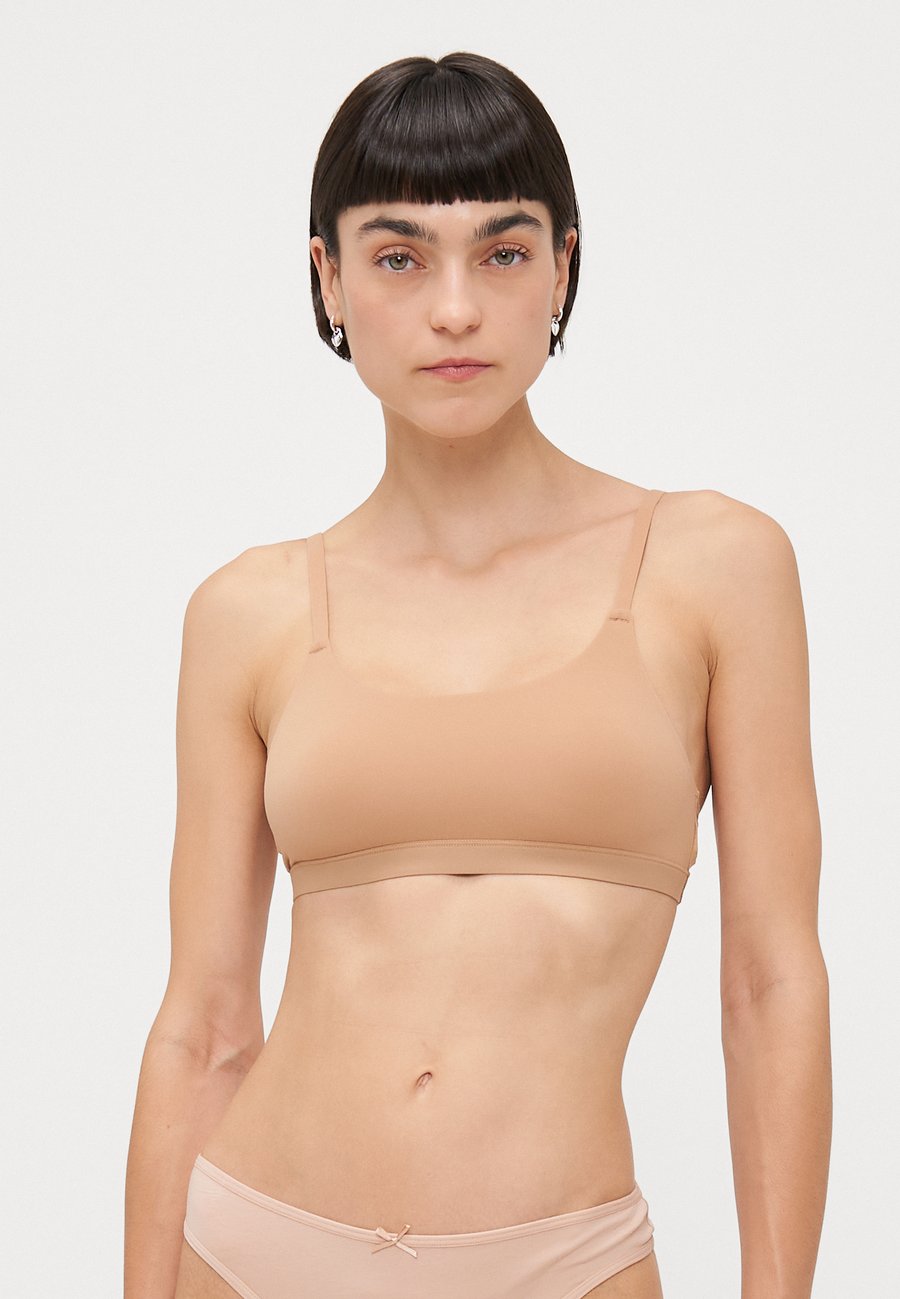 Бюстье ONLY ONLPEACHY SCOOP BRALETTE , Tawny Birch/Taupe
Бюстье ONLY ONLPEACHY SCOOP BRALETTE , Tawny Birch/Taupe