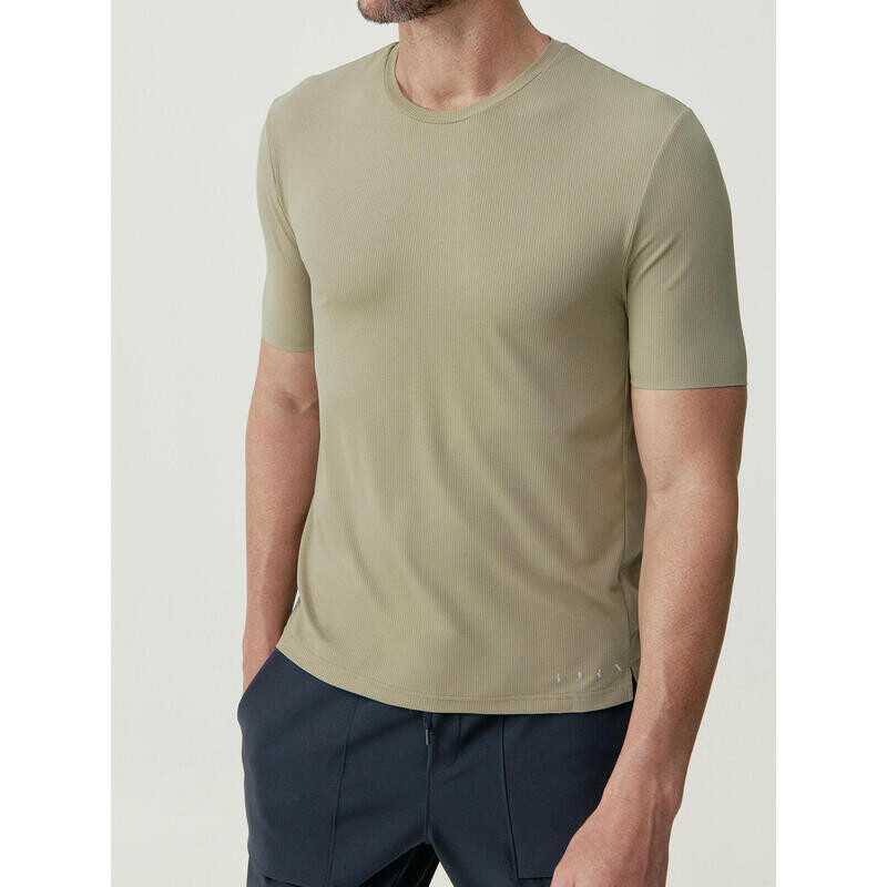 Спортивная футболка Born Living Yoga, коричневый
Спортивная футболка Born Living Yoga, коричневый