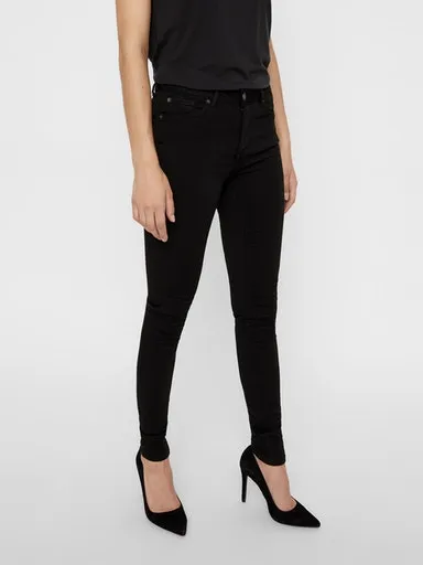 Джинсы скинни Vero Moda "VMLUX NW SUPER S JEANS", изготовленные из очень мягкого модала, черный
Джинсы скинни Vero Moda "VMLUX NW SUPER S JEANS", изготовленные из очень мягкого модала, черный