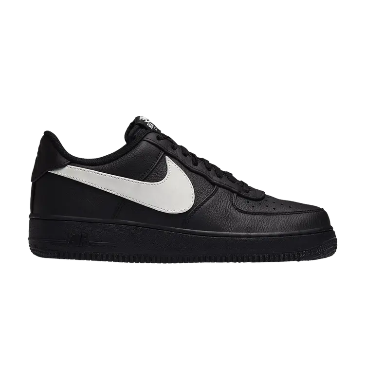 Кроссовки Nike Air Force 1, черный 
Кроссовки Nike Air Force 1, черный
