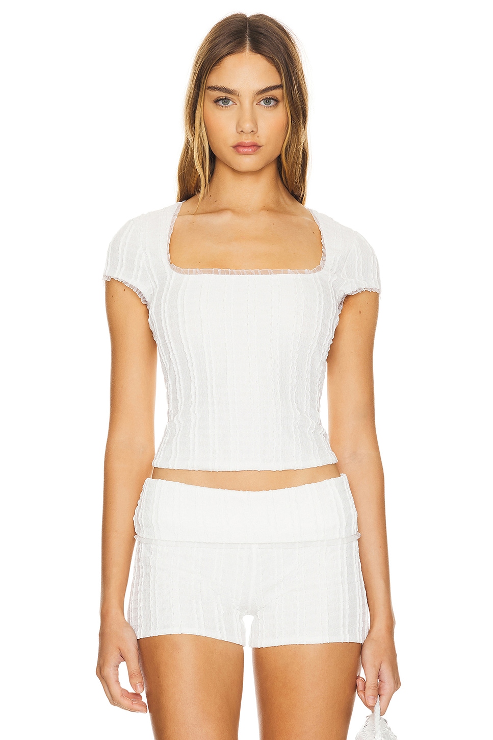 Зера топ Guizio, белый
Зера топ Guizio, белый