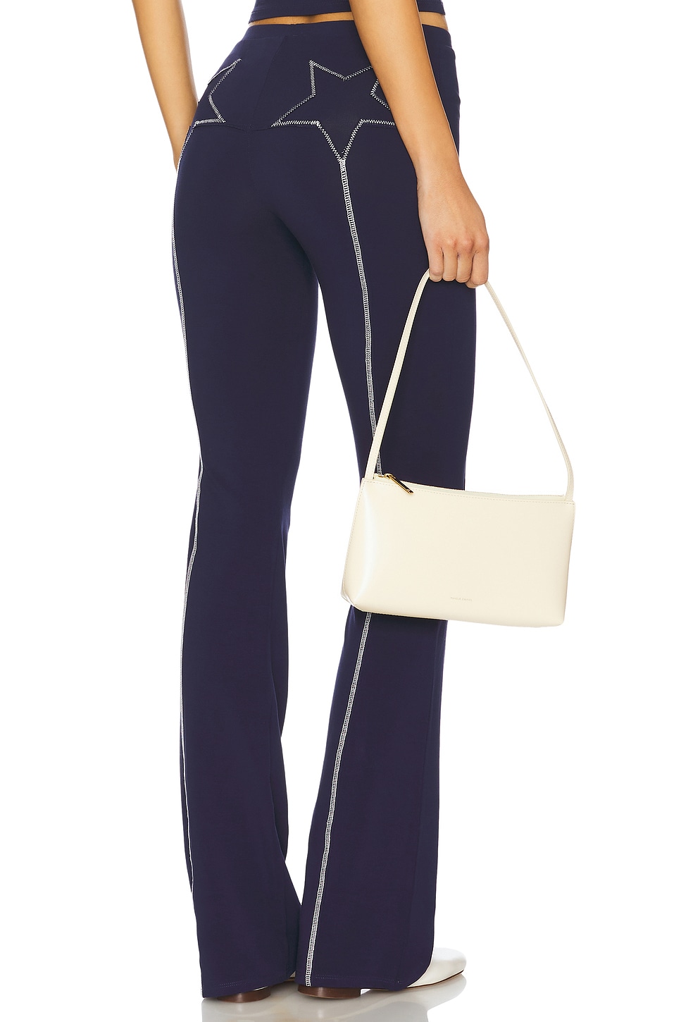 Штаны "Мечтатель" X Bella Hadid от Frankies Bikinis, lone star blue
Штаны "Мечтатель" X Bella Hadid от Frankies Bikinis, lone star blue