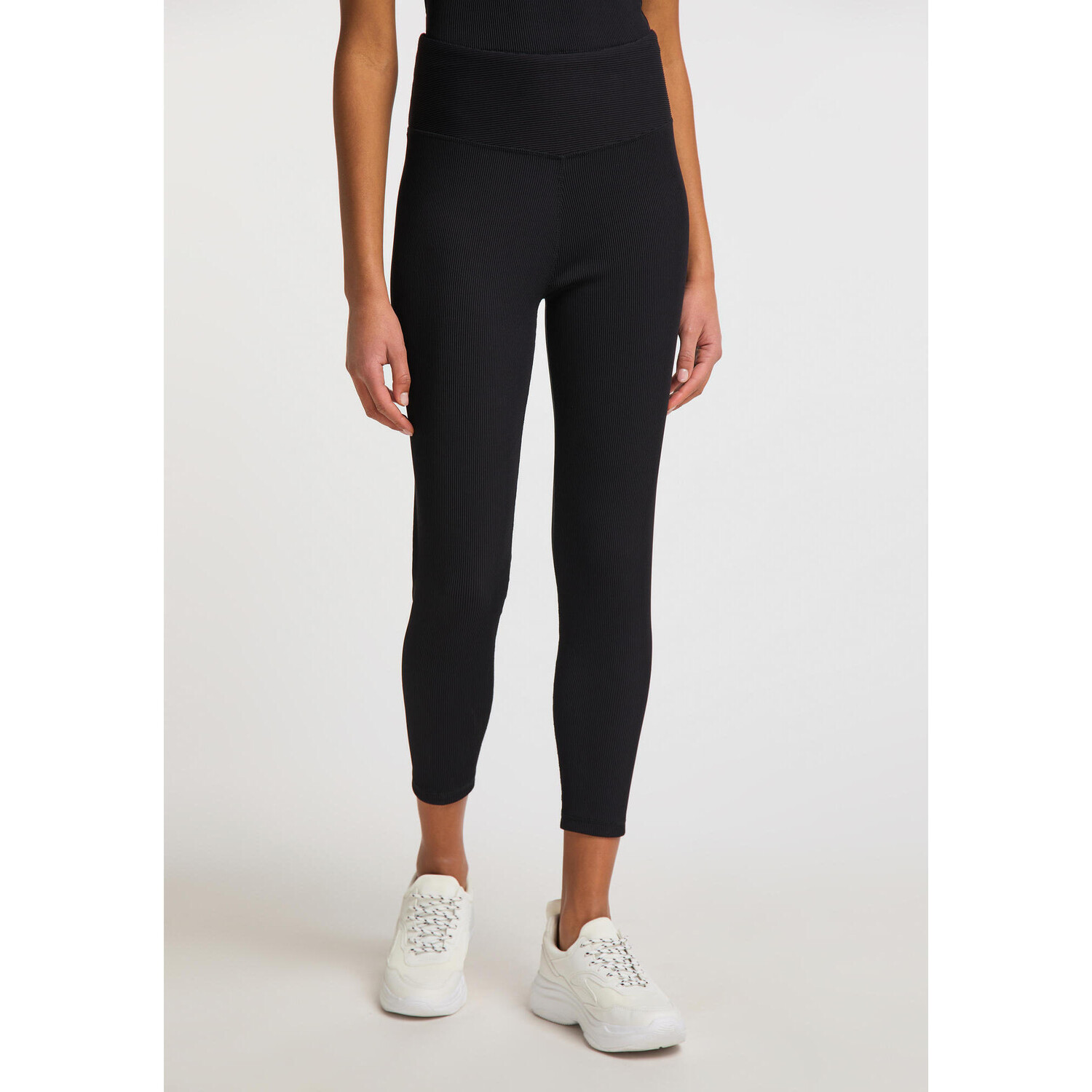 Колготки VB VENICE BEACH NORALIE, черный
Колготки VB VENICE BEACH NORALIE, черный