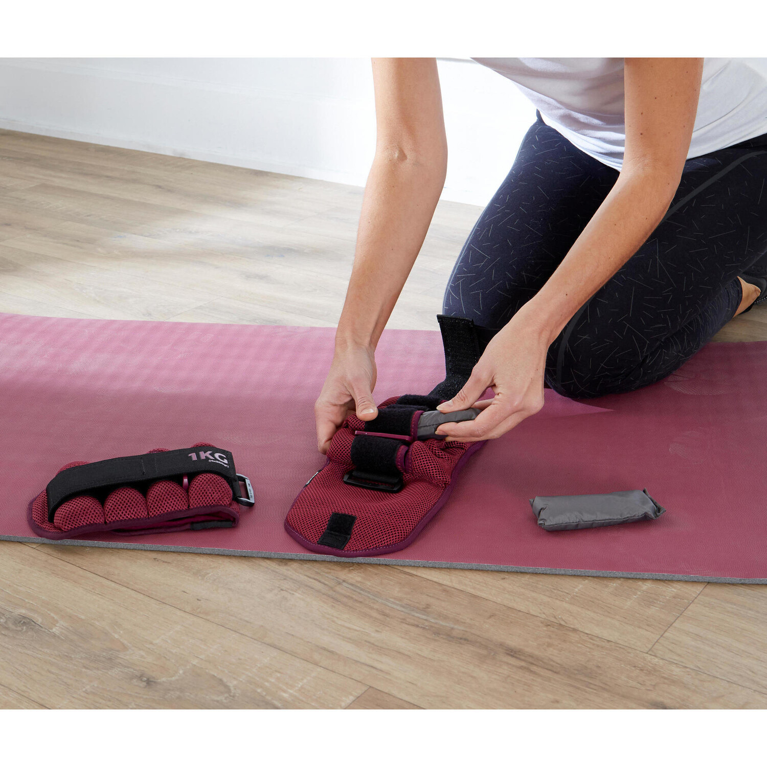 Утяжелители фитнес-шин 1,4 кг DOMYOS, черный/темно-голубой
Утяжелители фитнес-шин 1,4 кг DOMYOS, черный/темно-голубой