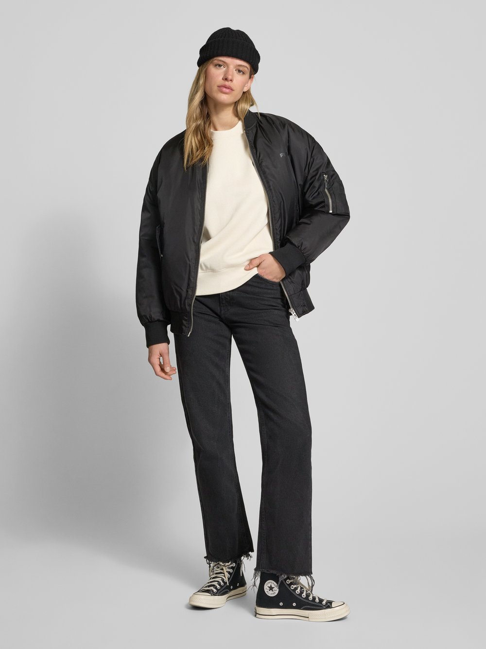 Толстовка оверсайз из чистого хлопка модель «Инго» Carhartt Work In Progress, экрю
Толстовка оверсайз из чистого хлопка модель «Инго» Carhartt Work In Progress, экрю