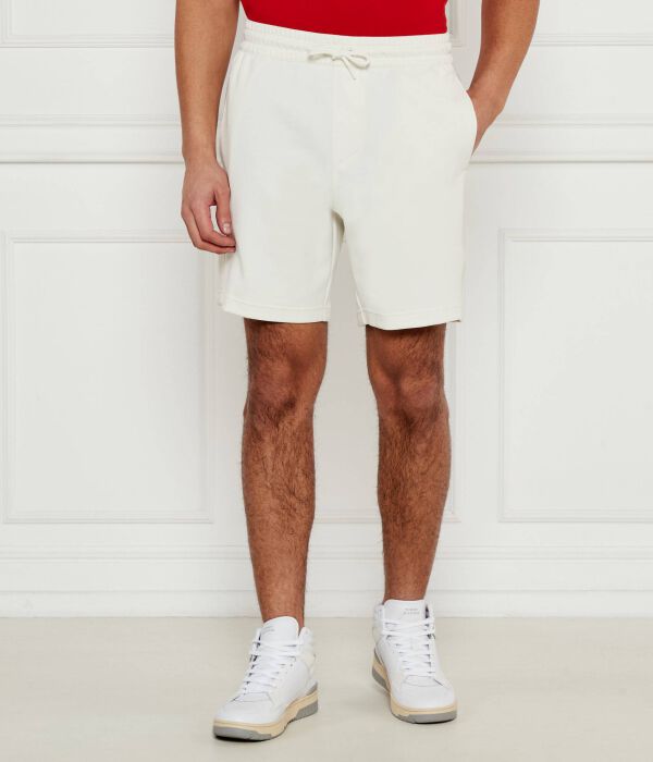 Шорты Relaxed fit Calvin Klein Jeans, экрю 
Шорты Relaxed fit Calvin Klein Jeans, экрю