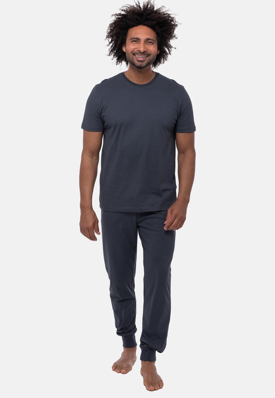 Пижамный комплект mey NEO SET, Grau/Grey
Пижамный комплект mey NEO SET, Grau/Grey