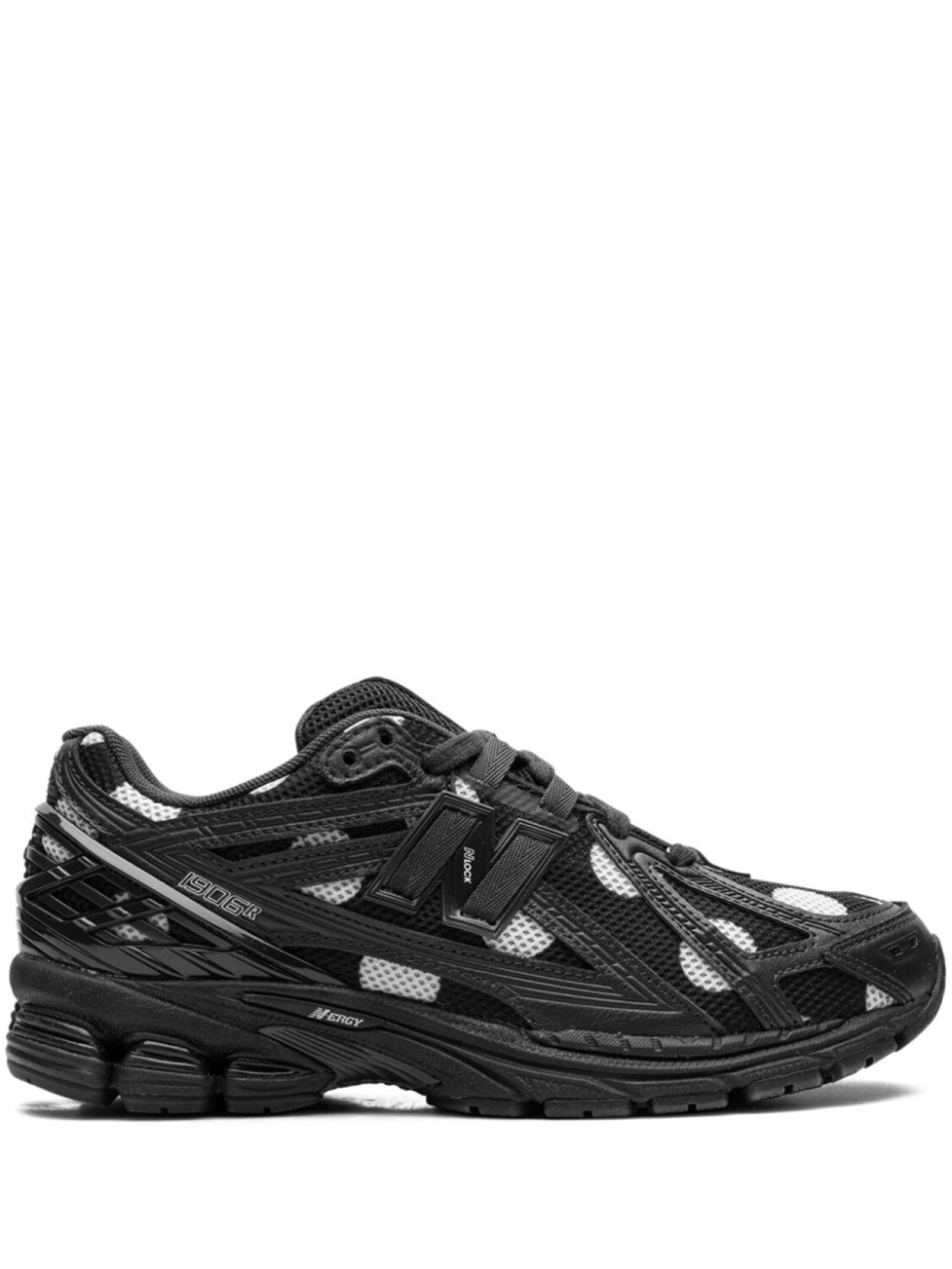 New Balance кроссовки 1906R в горох, черный
New Balance кроссовки 1906R в горох, черный