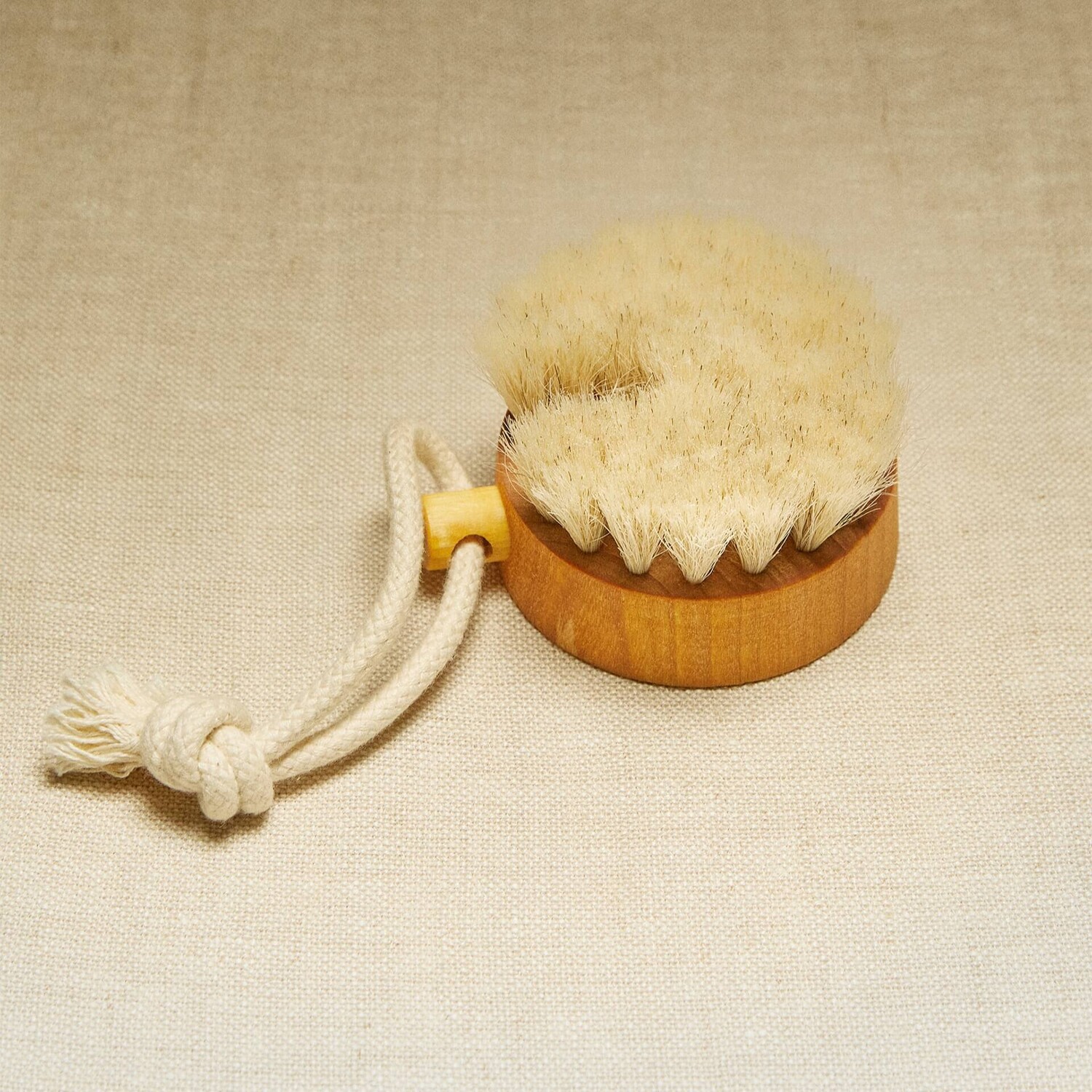 Щетка для тела Zara Home Iris Hantverk Round
Щетка для тела Zara Home Iris Hantverk Round