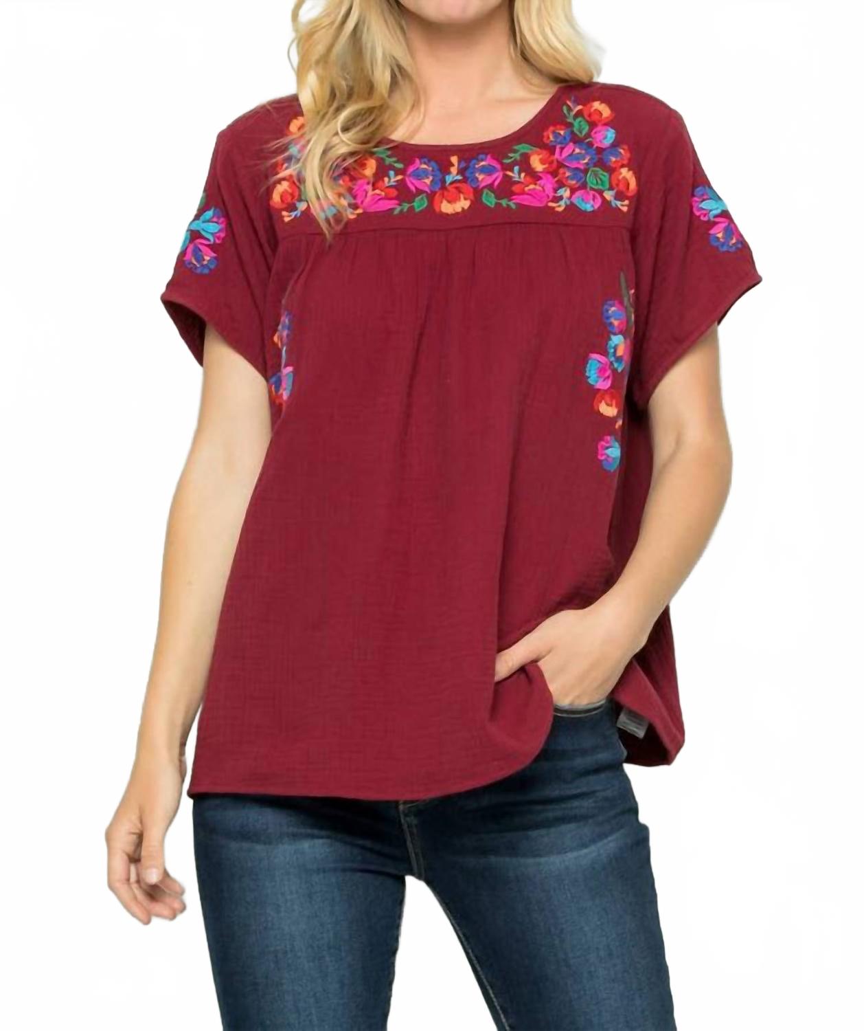 На границе Вышитая блузка в бордовом цвете SEE AND BE SEEN
На границе Вышитая блузка в бордовом цвете SEE AND BE SEEN