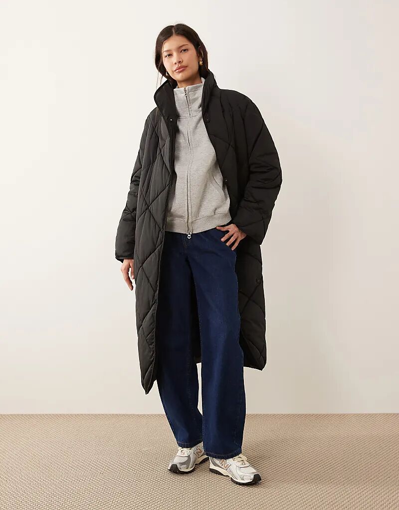 Удлиненная стеганая куртка YAS черного цвета с ромбовидной отделкой
Удлиненная стеганая куртка YAS черного цвета с ромбовидной отделкой