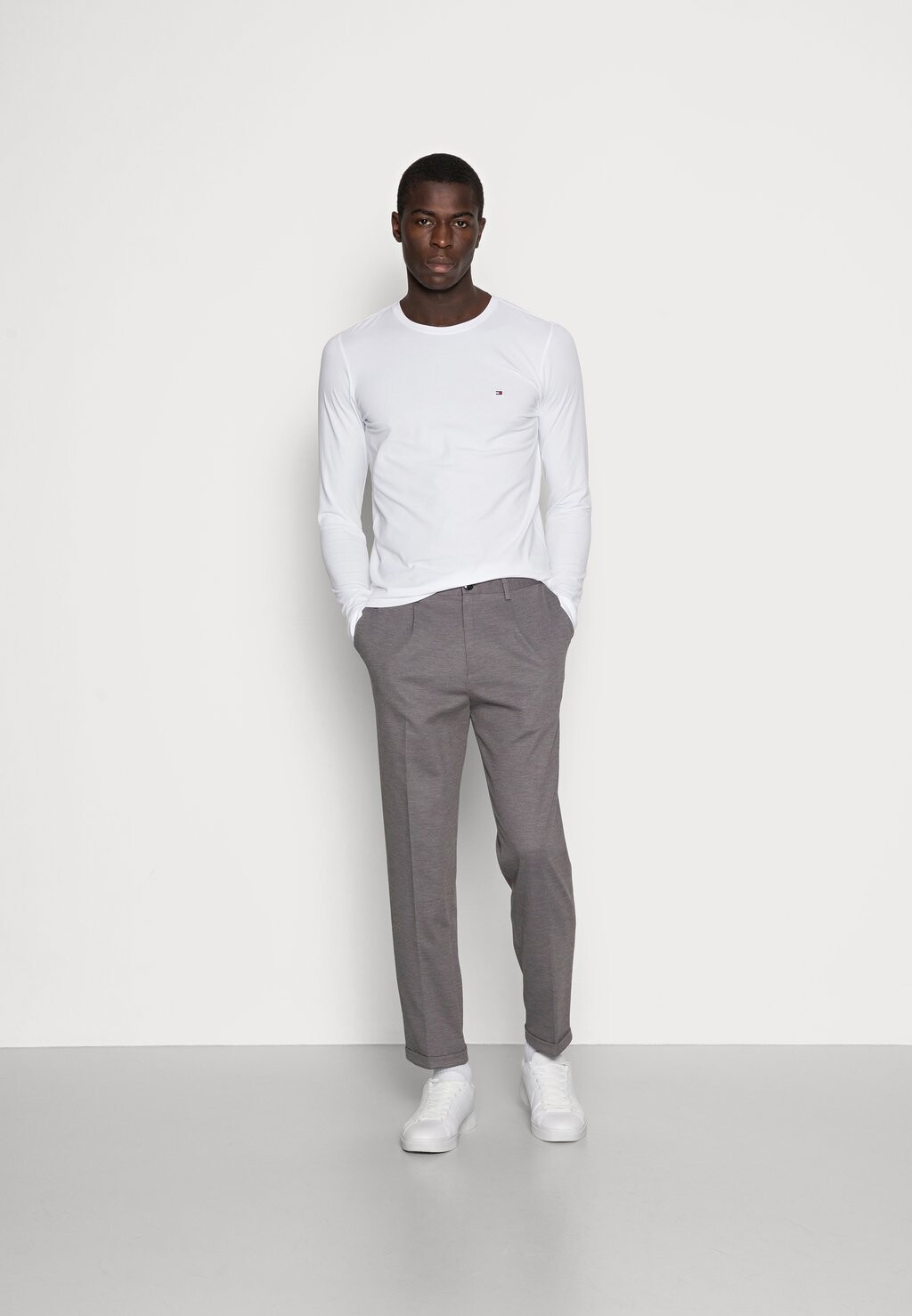 Топ с длинными рукавами Slim Fit Long Sleeve Tee Tommy Hilfiger, белый
Топ с длинными рукавами Slim Fit Long Sleeve Tee Tommy Hilfiger, белый