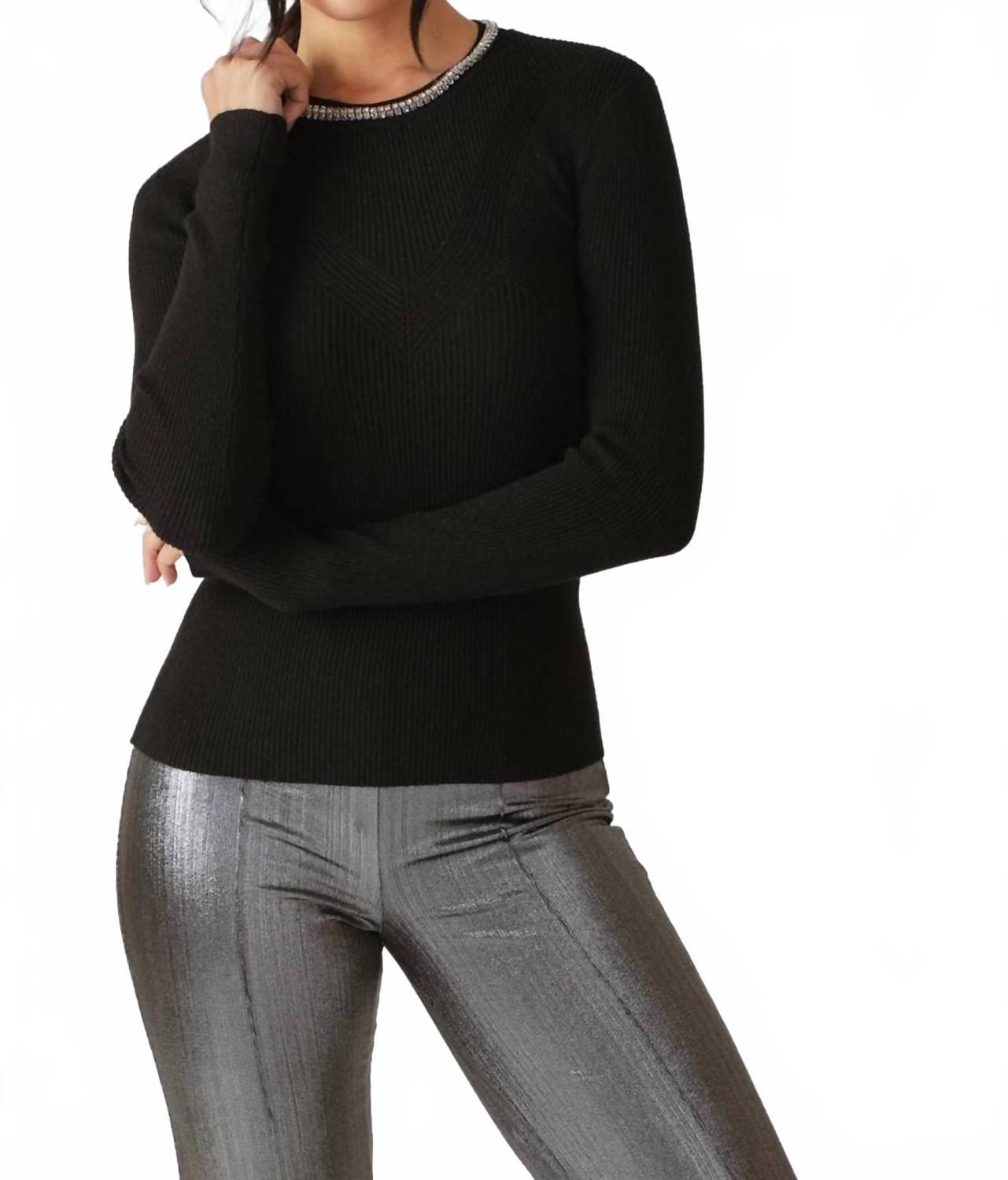 Топ Stella с камнями в черном цвете FLYING TOMATO
Топ Stella с камнями в черном цвете FLYING TOMATO