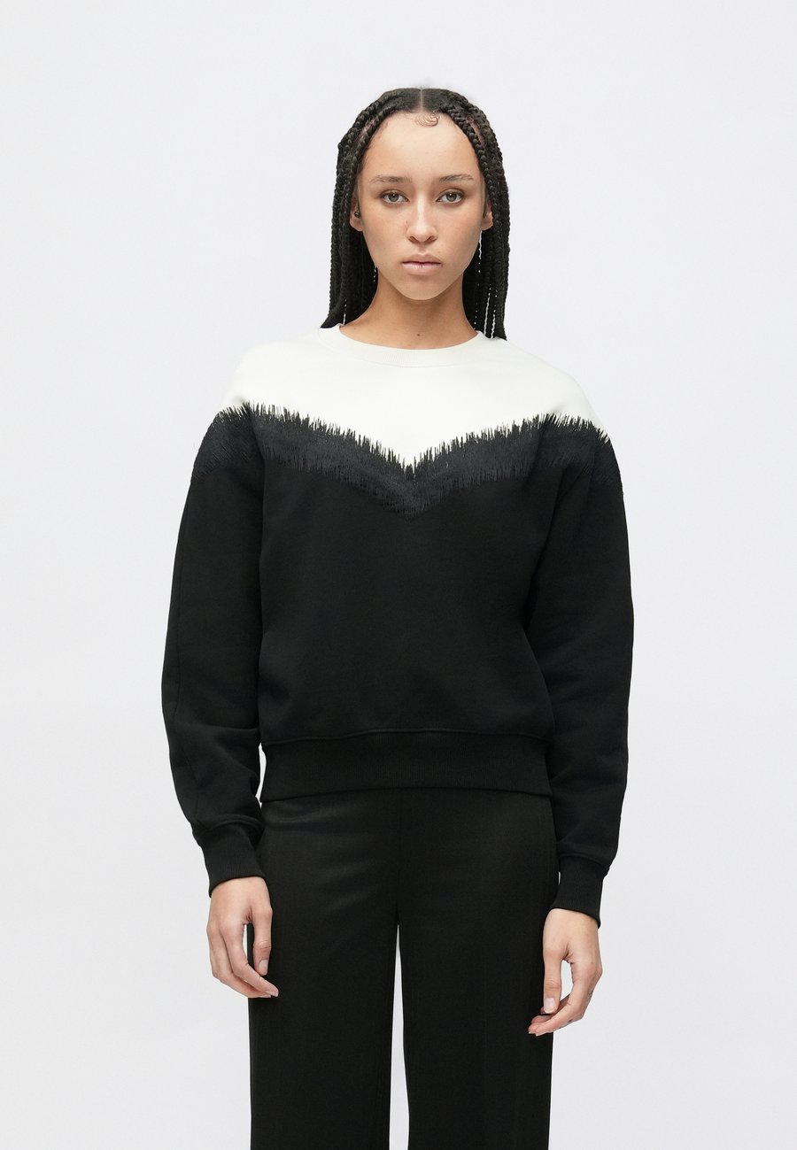 Толстовка DRYKORN JANEA, Black
Толстовка DRYKORN JANEA, Black